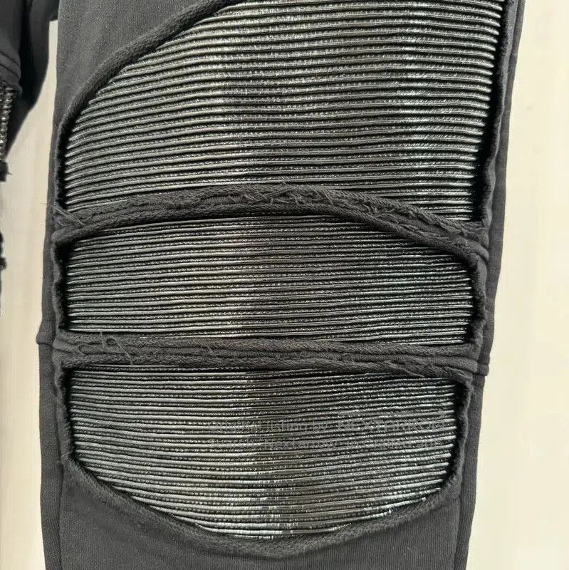 Balmain Balmain Men's Black Casual Pants in Size L . Size US 31 - 3 Thumbnail