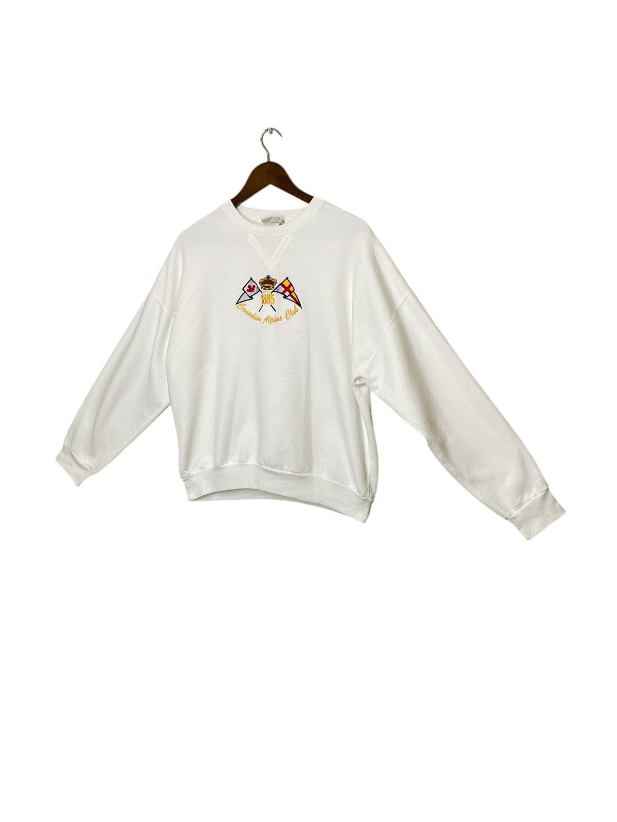 Other CARNADIAN ALPINE CLUB crewneck embroidered logo sweatshirt Size US L / EU 52-54 / 3 - 2 Thumbnail