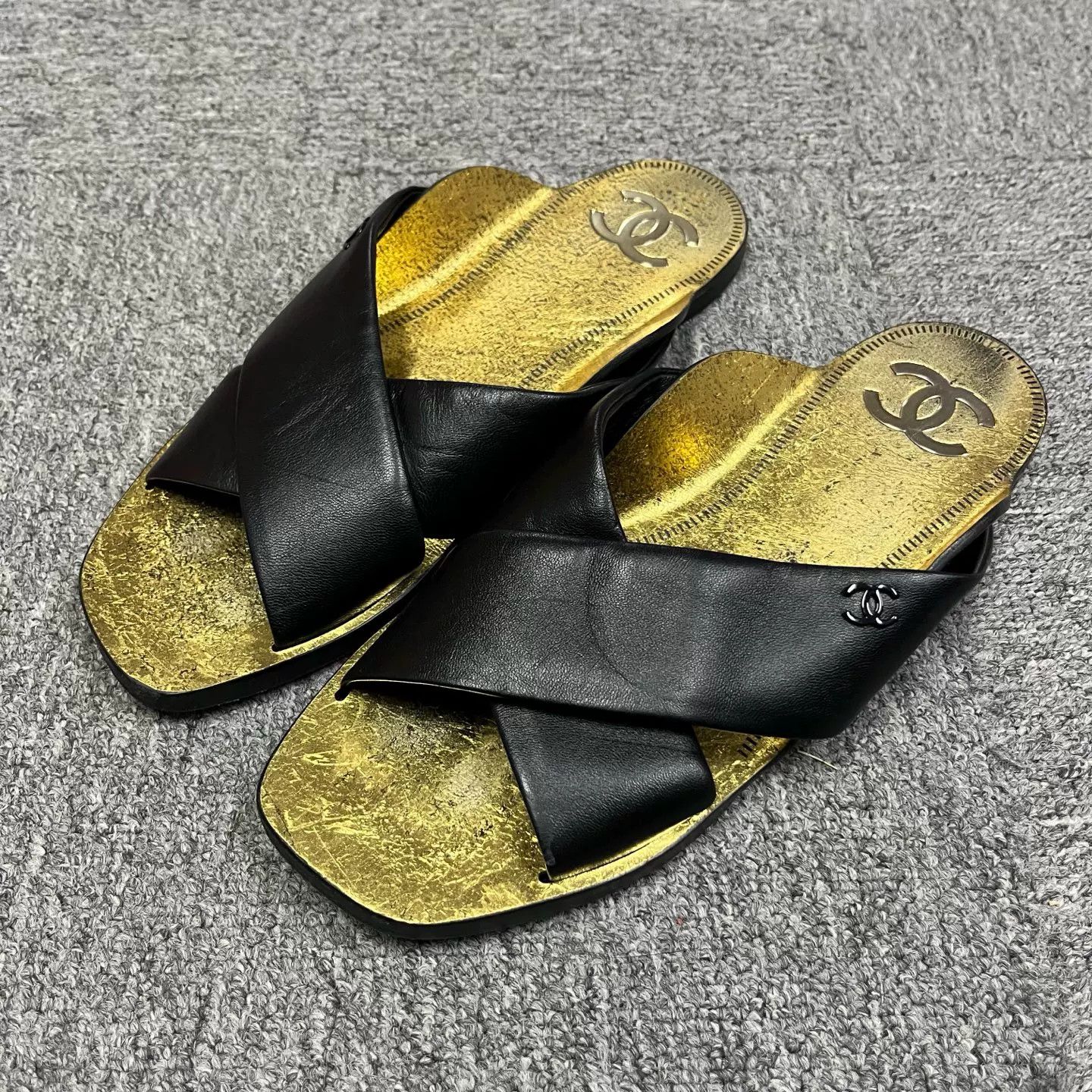 Chanel Chanel Colorblock Distressed Strap Slippers Size US 8 / IT 38 - 1 Thumbnail