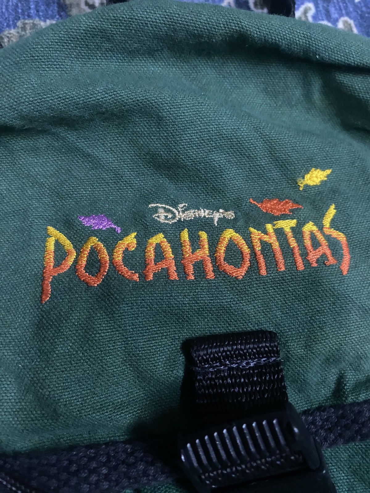 Disney × Vintage Vintage Disney Pocahontas Small Backpack Size ONE SIZE - 2 Thumbnail
