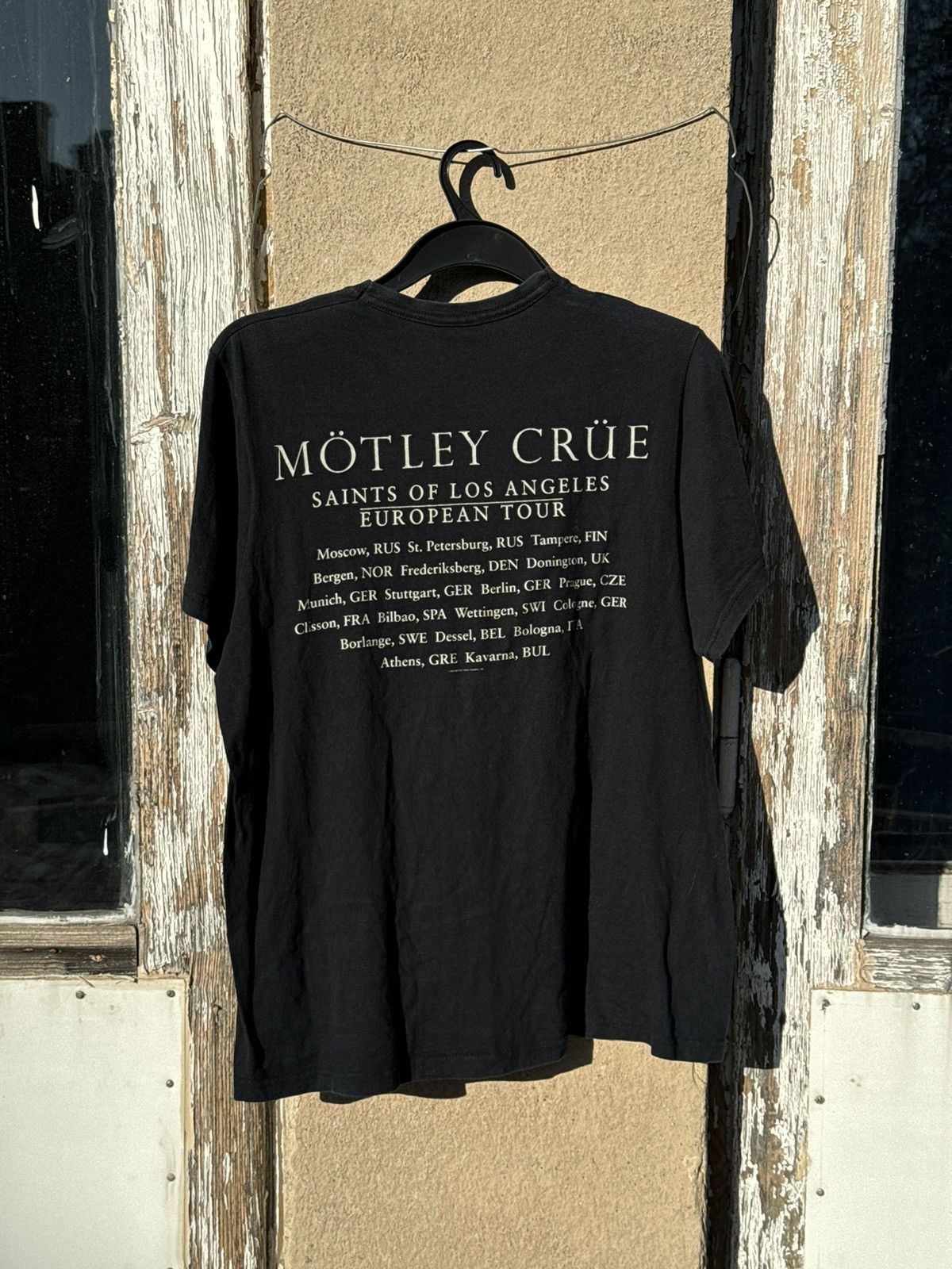 Band Tees Vintage Motley Crude 2009 tour tshirt Size US L / EU 52-54 / 3 - 6 Thumbnail