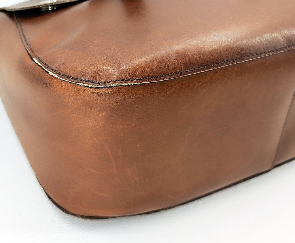 M0851 M0851 matador signature full leather tote bag shaped flap Size ONE SIZE - 9 Thumbnail