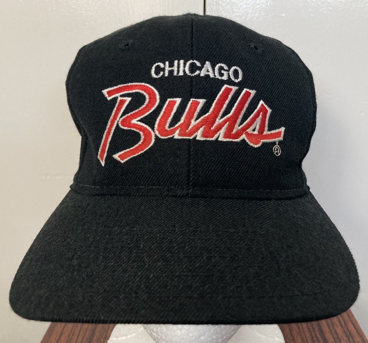 NBA CHICAGO BULLS SPORTS SPECIALTIES SCRIPT SNAPBACK HAT CAP 90S Size ONE SIZE - 2 Thumbnail