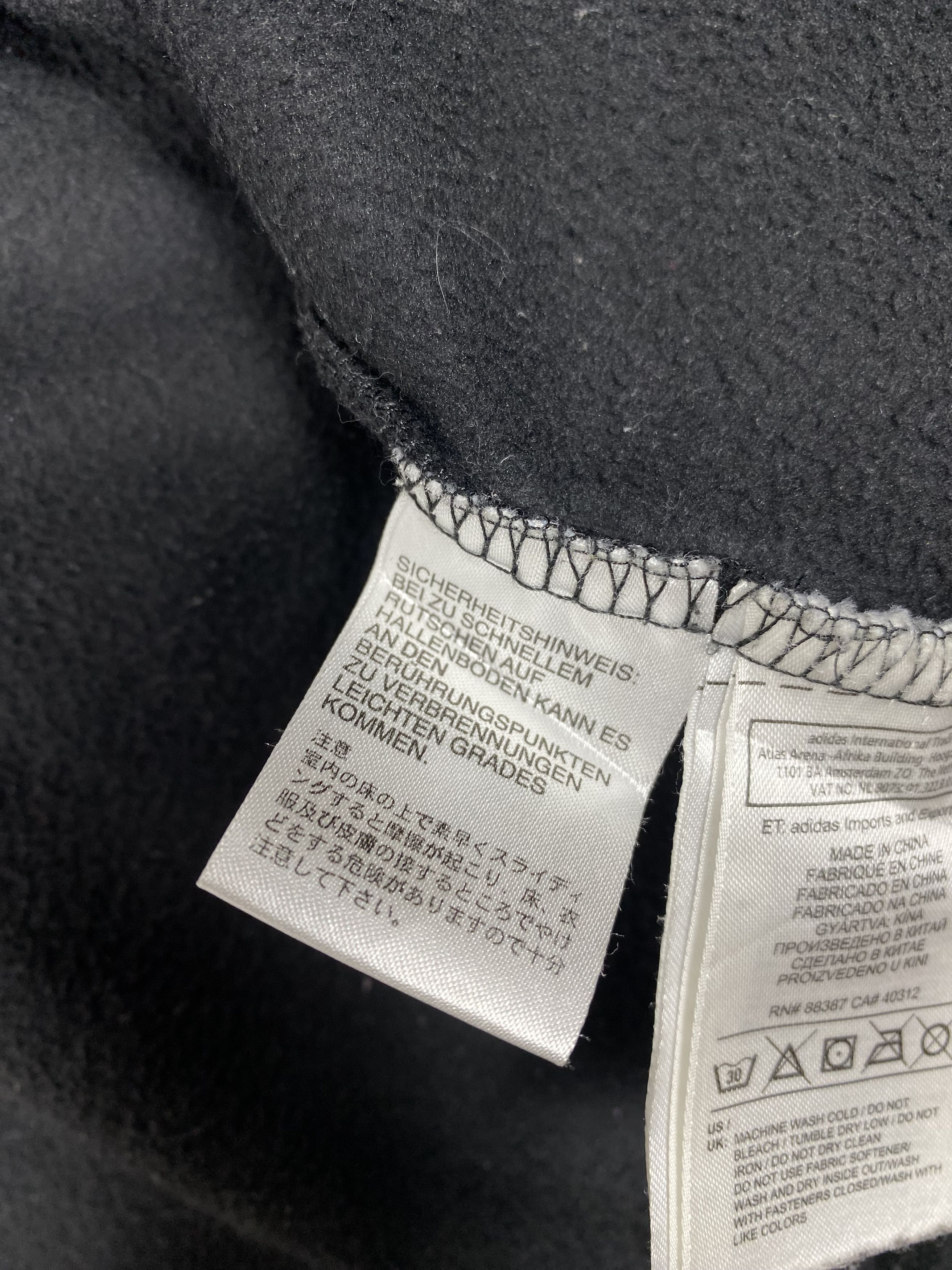 Adidas × All Blacks × Vintage Vintage Adidas All Black Sweaters Size US L / EU 52-54 / 3 - 8 Thumbnail