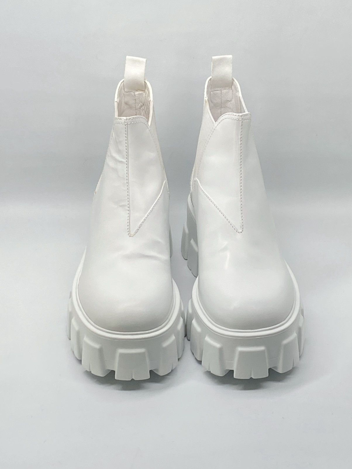 Prada Prada Monolith Leather Lug-Sole Chelsea Boots size 37 Size US 7 / IT 37 - 4 Thumbnail