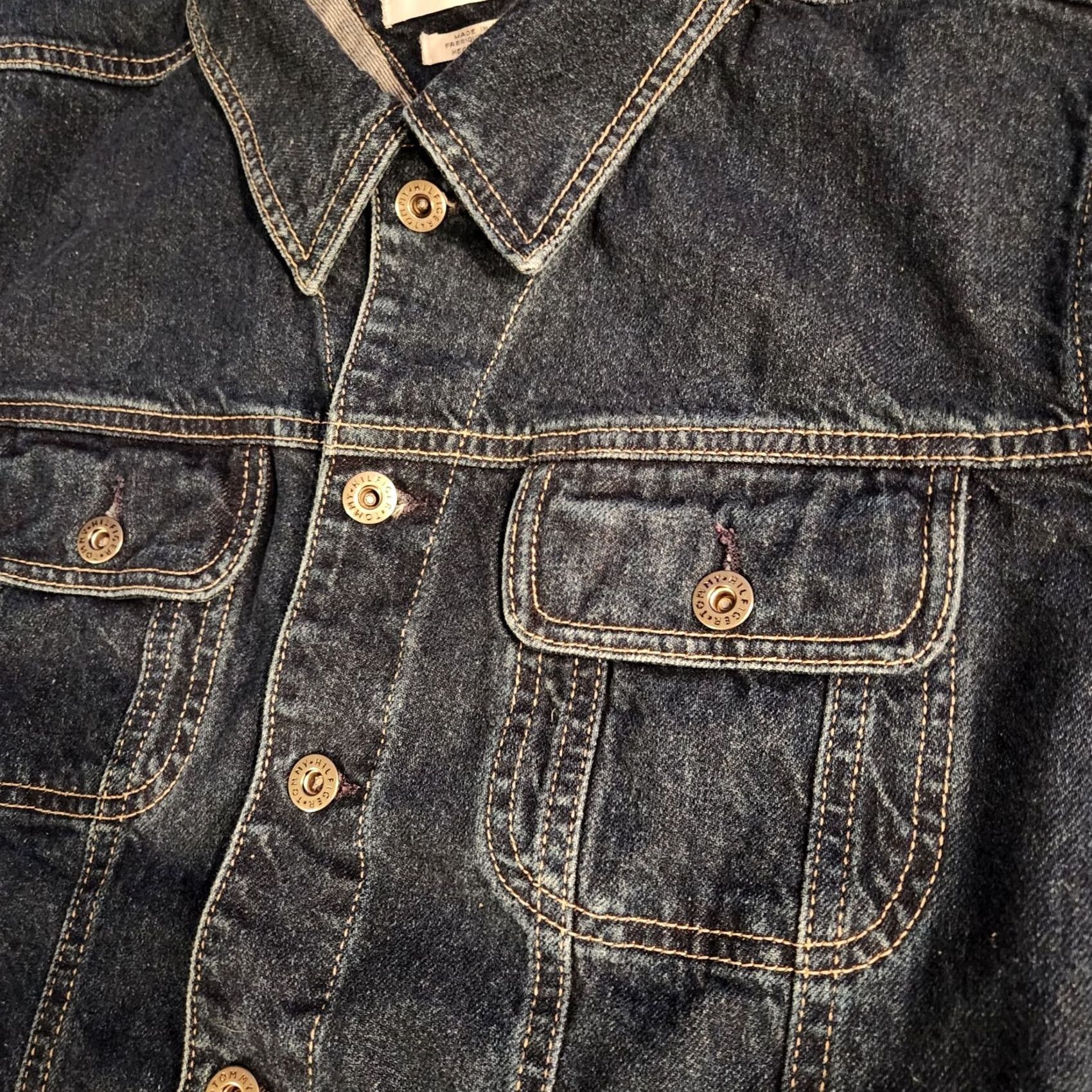 Tommy Hilfiger Tommy Hilfiger Jacket Womens 2XL Denim Trucker Button Up Dark Blue Blue Solid Long Sleeve Pockets Vintage 90s Mens Womens Girls? Size XXL / US 16-18 / IT 52-54 - 2 Thumbnail