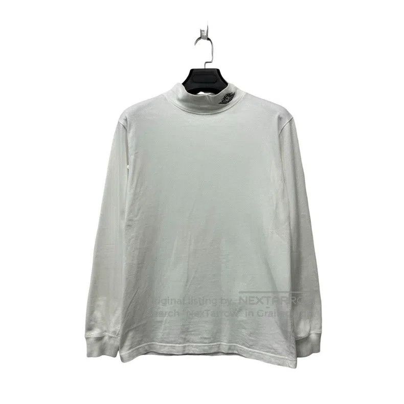 Dior Dior Long sleeves embroidered at the neckline Size US S / EU 44-46 / 1 - 1 Thumbnail