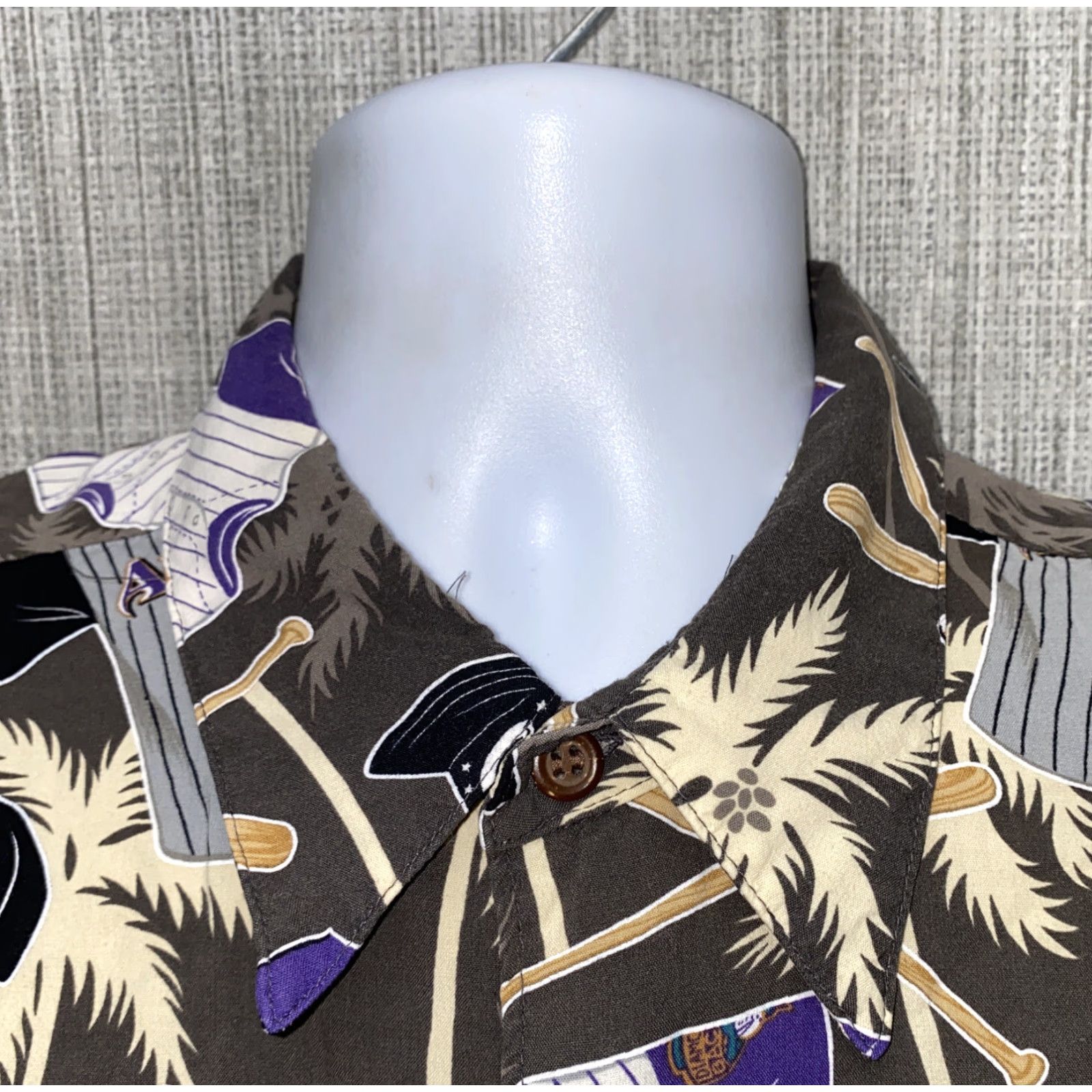 Reyn Spooner Reyn Spooner Baseball Hawaiian Shirt Mens Gray Rayon AZ DIAMONDBACKS Size L Size US L / EU 52-54 / 3 - 3 Thumbnail