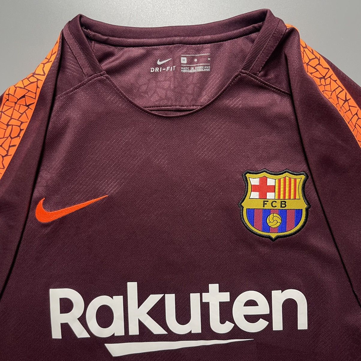 Nike BARCELONA NIKE 2017/2018 FOOTBALL THIRD JERSEY #10 MESSI Size US M / EU 48-50 / 2 - 4 Thumbnail