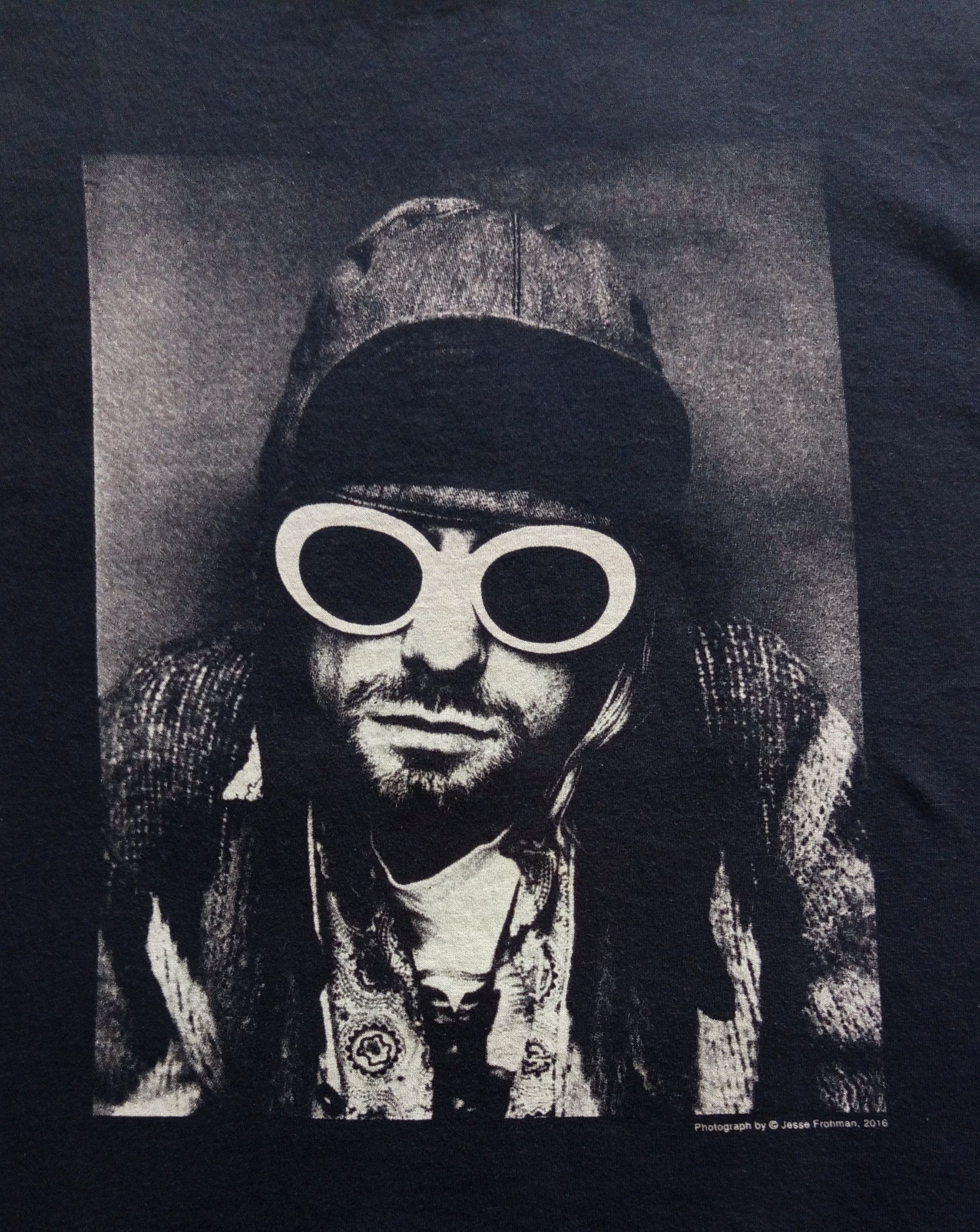 Uniqlo Uniqlo UT x Kurt Cobain Size US XL / EU 56 / 4 - 3 Thumbnail