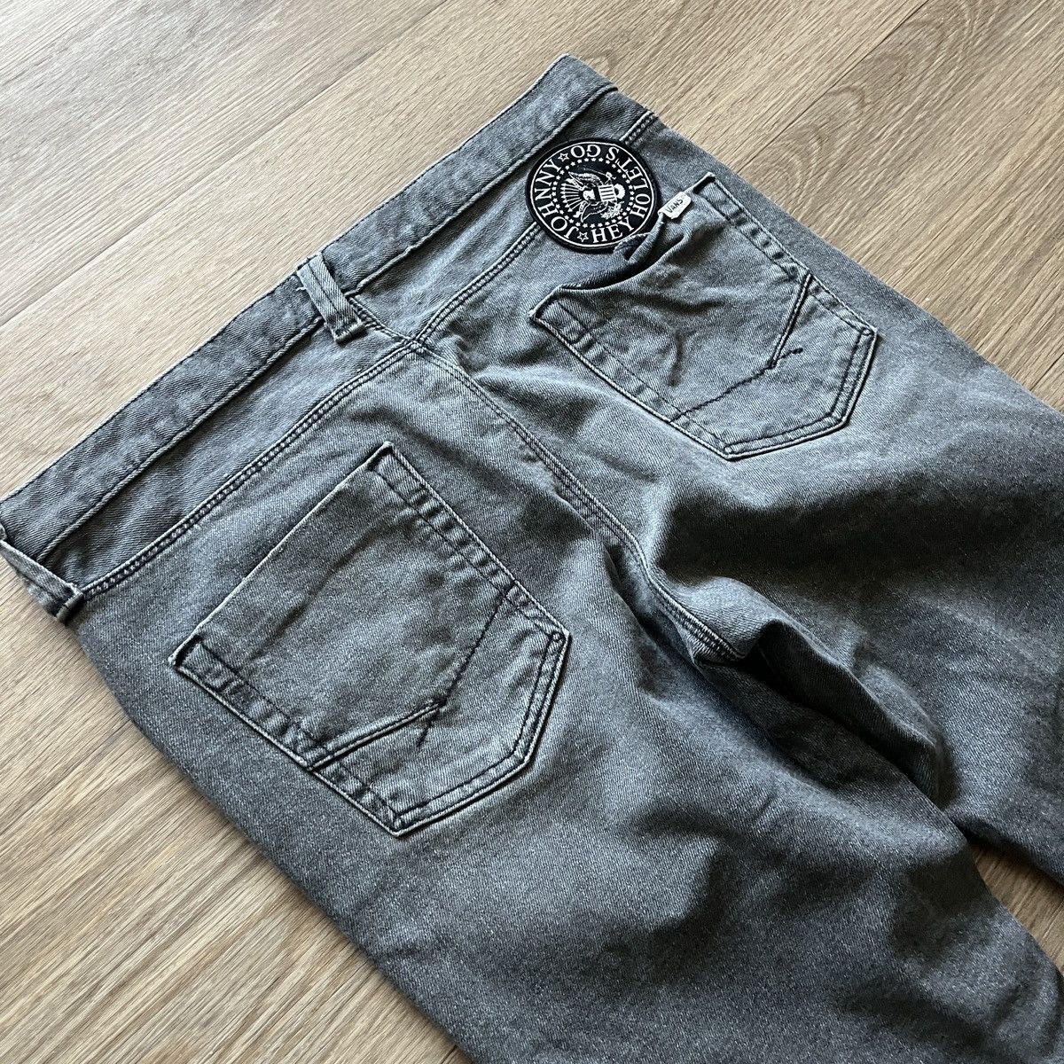 Vans Vans 2007 x Johnny Ramone Skinny Jeans Size US 30 / EU 46 - 2 Thumbnail