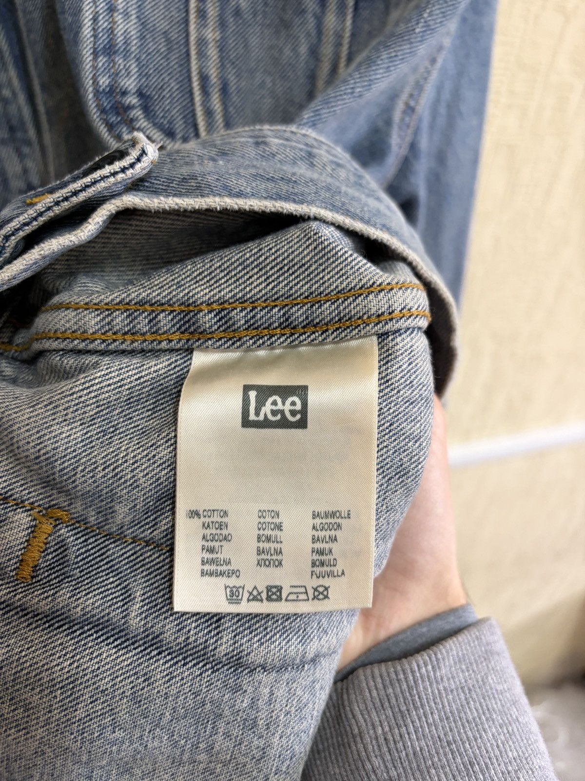 Lee Lee Denim Jacket XL Blue Graphic Print Think What You Will Size US XL / EU 56 / 4 - 17 Thumbnail