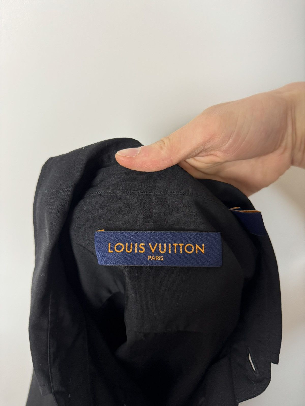Louis Vuitton Louis Vuitton by Virgil Abloh Staples Edition Black Shirt Size US S / EU 44-46 / 1 - 18 Thumbnail