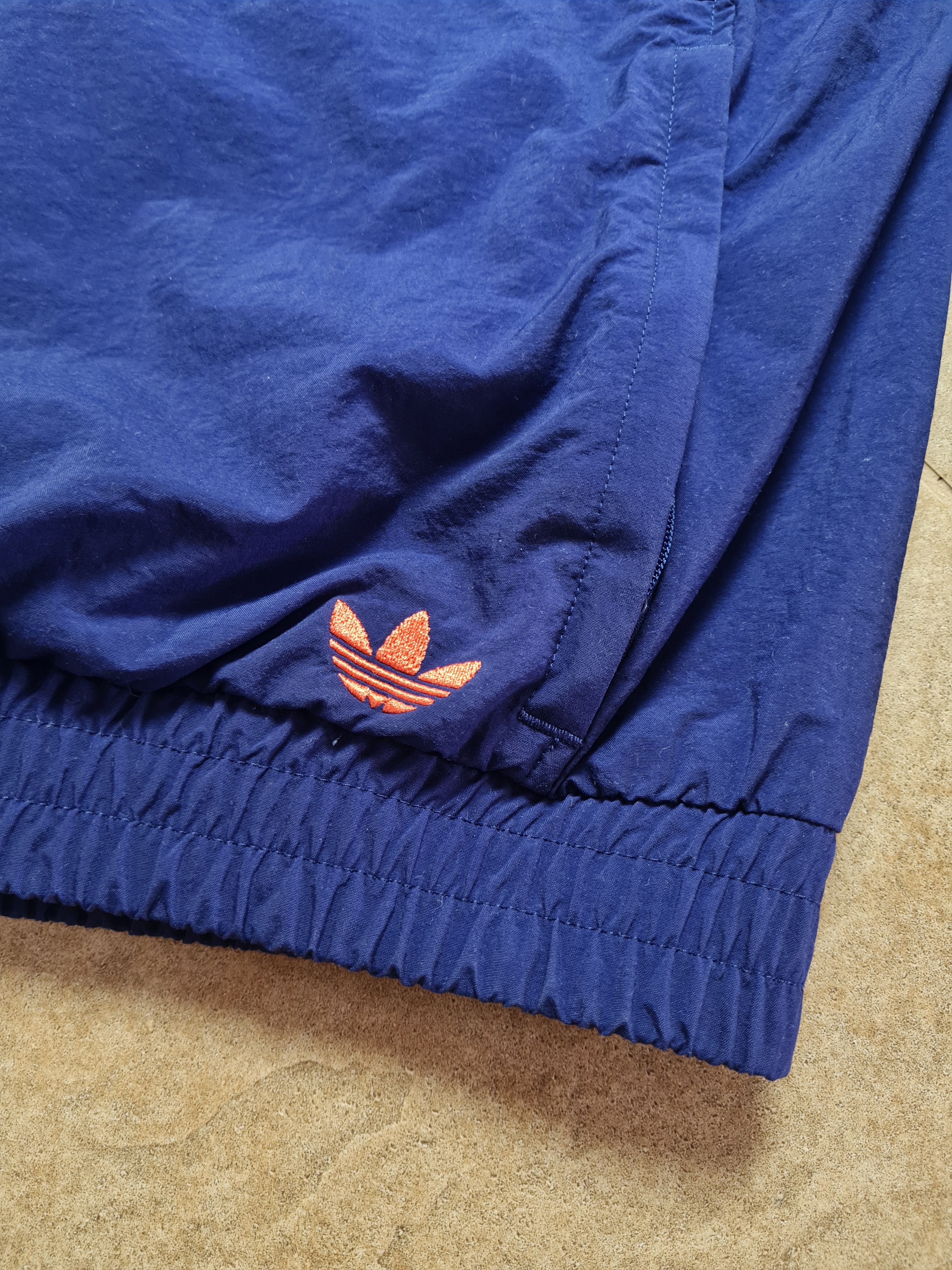 Adidas Vintage Adidas Originals mens Archive Woven Track Top Size US S / EU 44-46 / 1 - 4 Thumbnail
