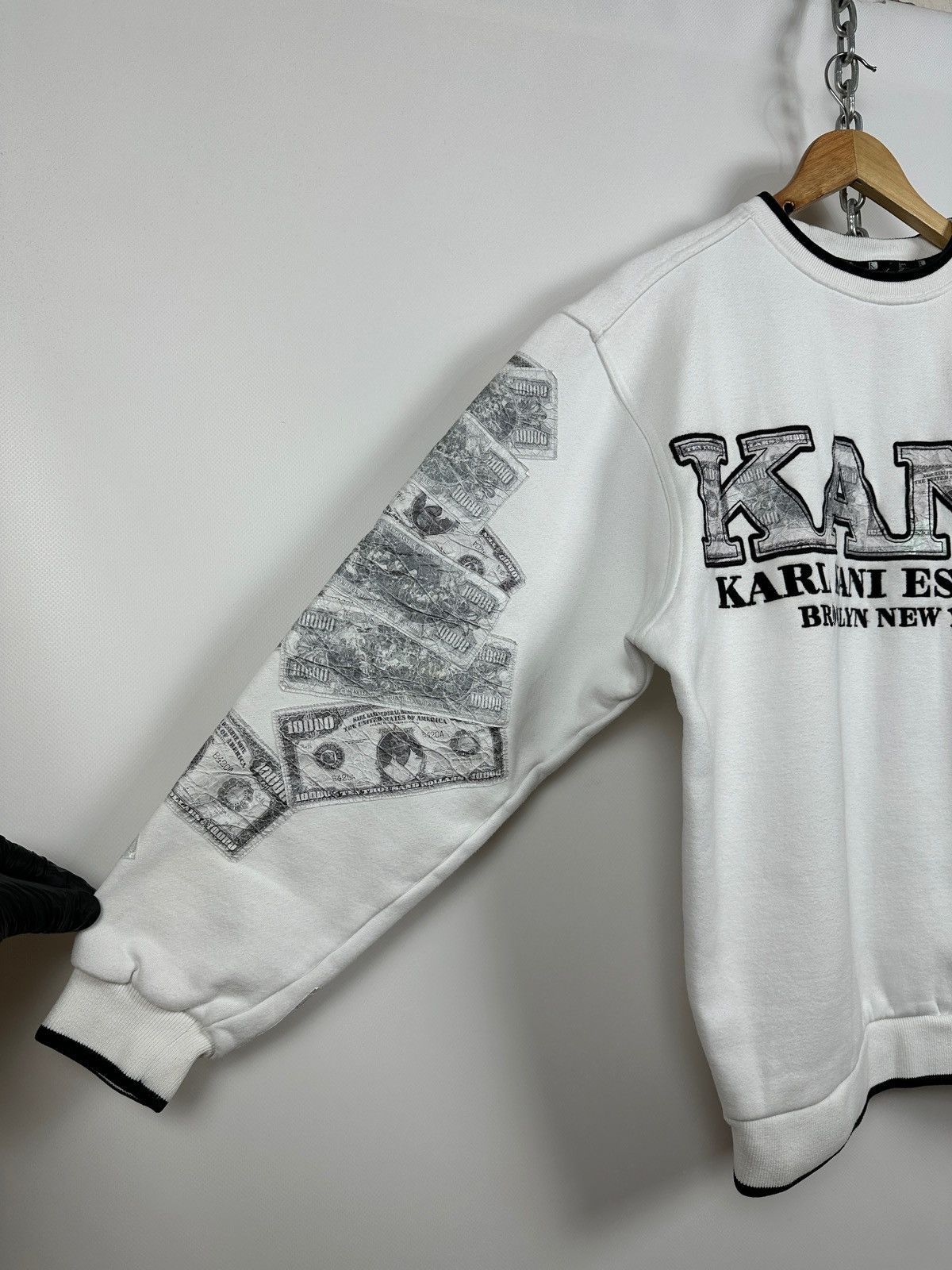 Karl Kani 90s Vintage Karl Kani Big Logo Dollar $ White Sweatshirt Size US S / EU 44-46 / 1 - 9 Thumbnail