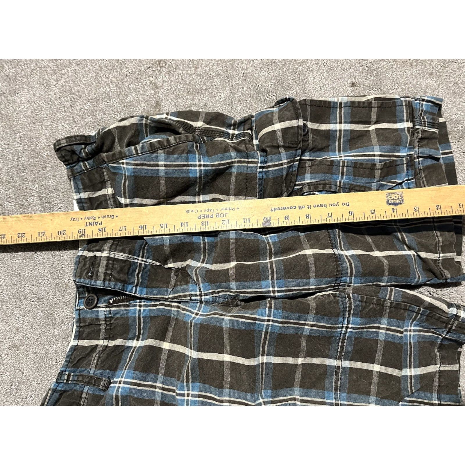 H&M LOGG Plaid Cargo Shorts Sz 29 Mens Loose Fit Multicolor H&M Casual Size US 29 - 4 Thumbnail