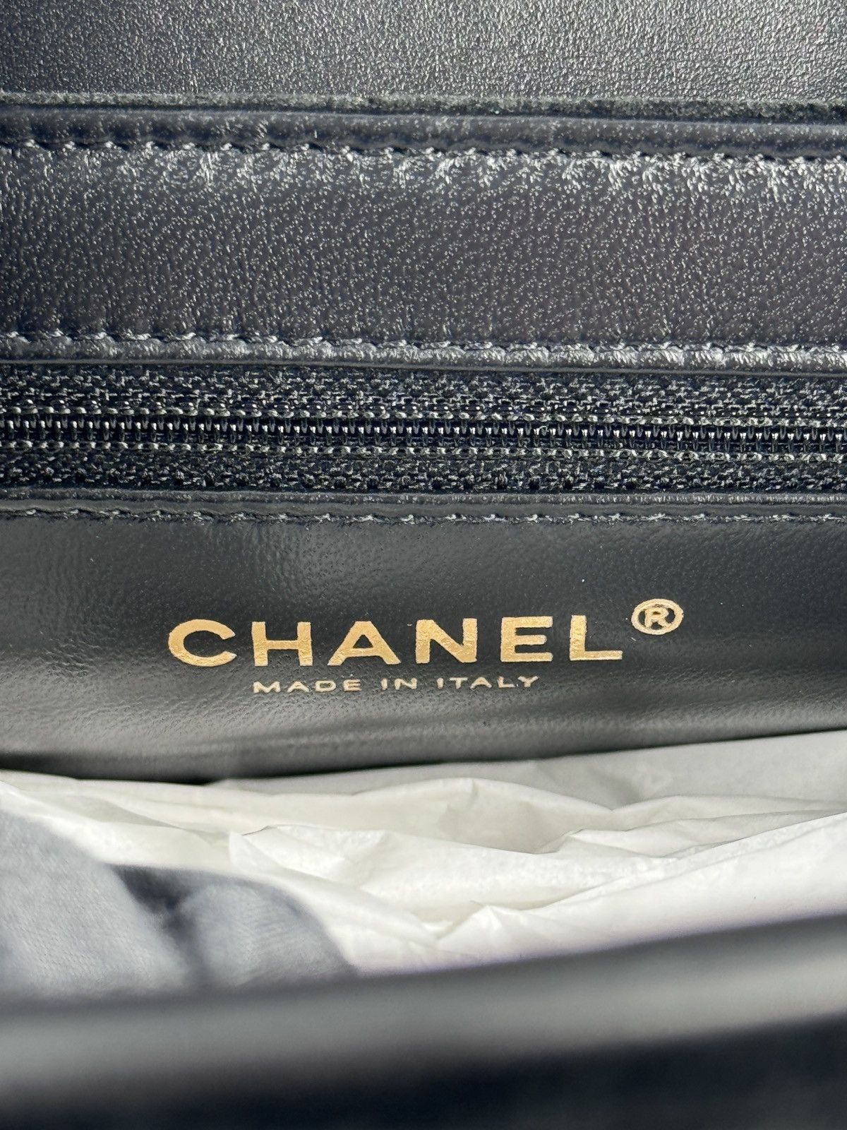 Chanel SMALL CHANEL VELVET SHOPPER TOP HANDLE BAG Size ONE SIZE - 7 Thumbnail