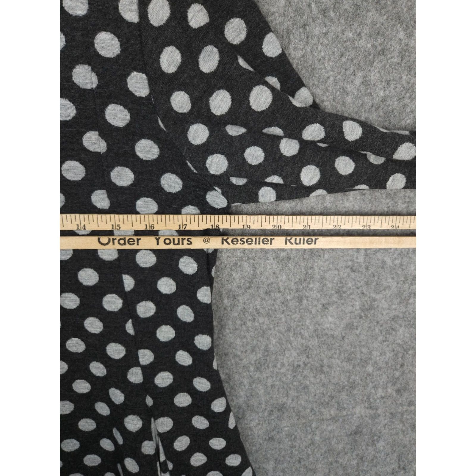 Vintage VINTAGE Lisa Bayne Women’s Sweater Dress Polka Dot Pockets 3/4 Sleeve Knee Length Gray Medium Casual Womens Size M / US 6-8 / IT 42-44 - 7 Thumbnail