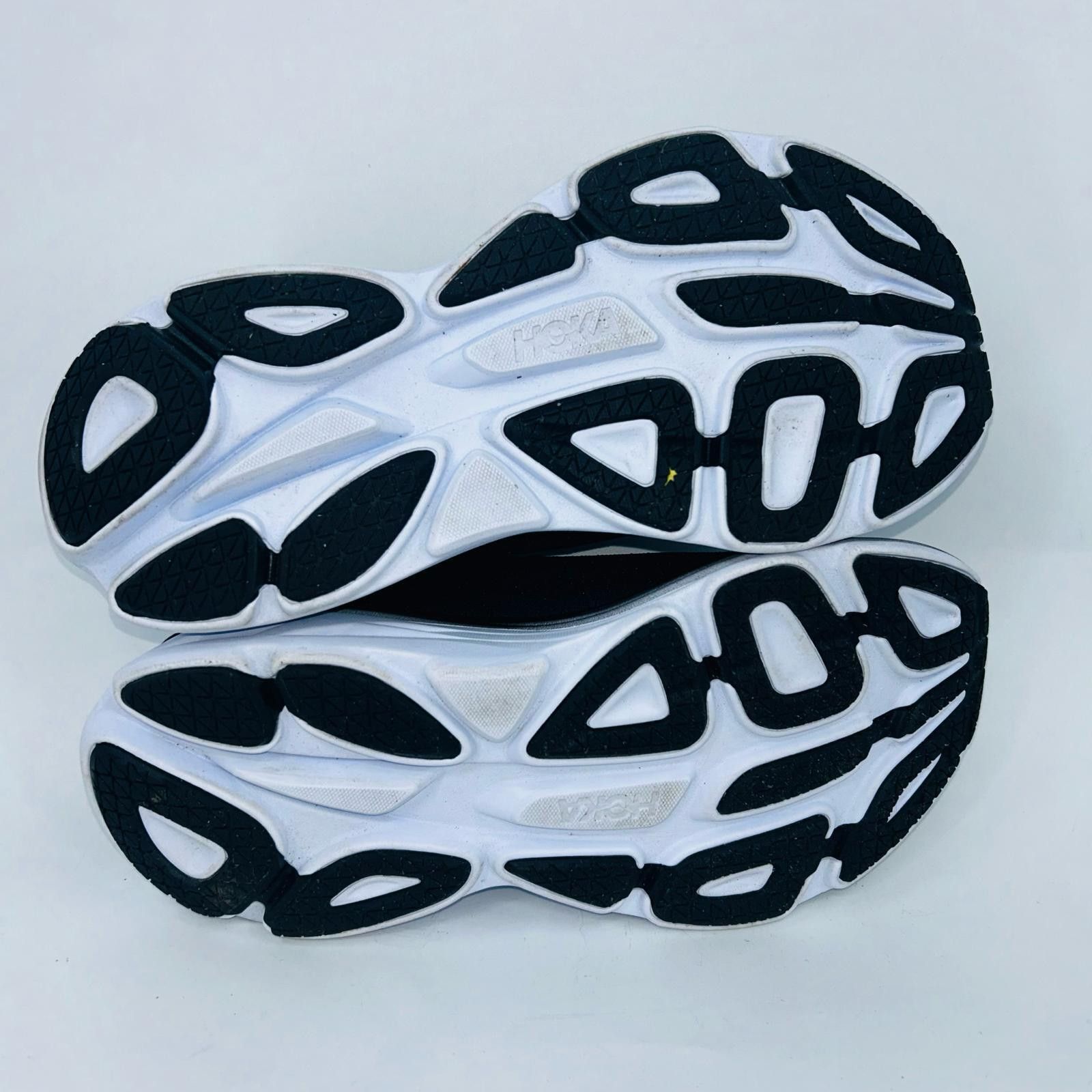 Hoka HOKA WOMENS BONDI 8 WHITE/BLACK MESH RUNNING SHOES SIZE 7.5B Size US 7.5 / IT 37.5 - 5 Thumbnail