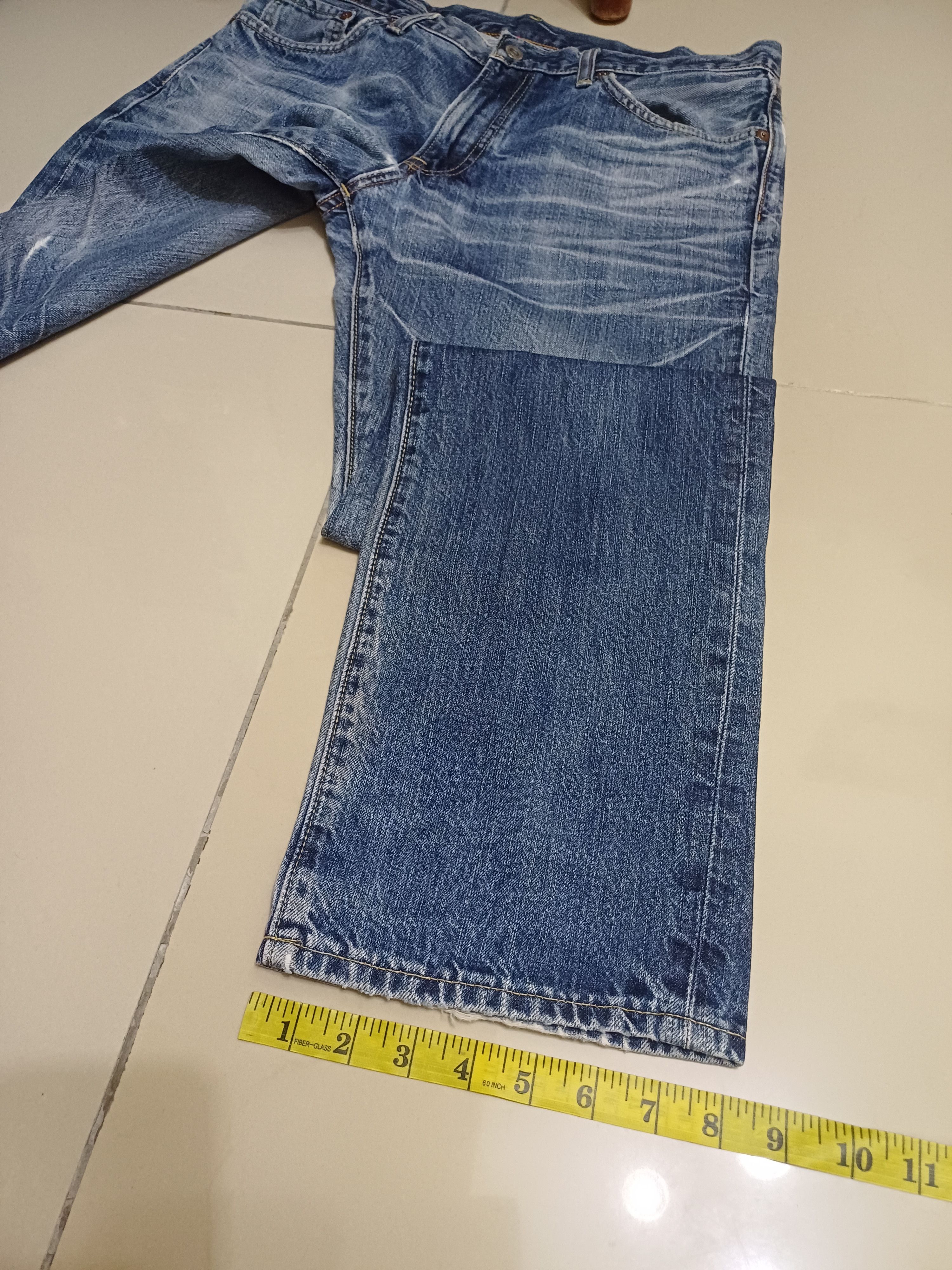 Japanese Brand × Uniqlo S002 Vintage Uniqlo Nice Faded Patina Distressed Jeans Size US 33 - 12 Thumbnail