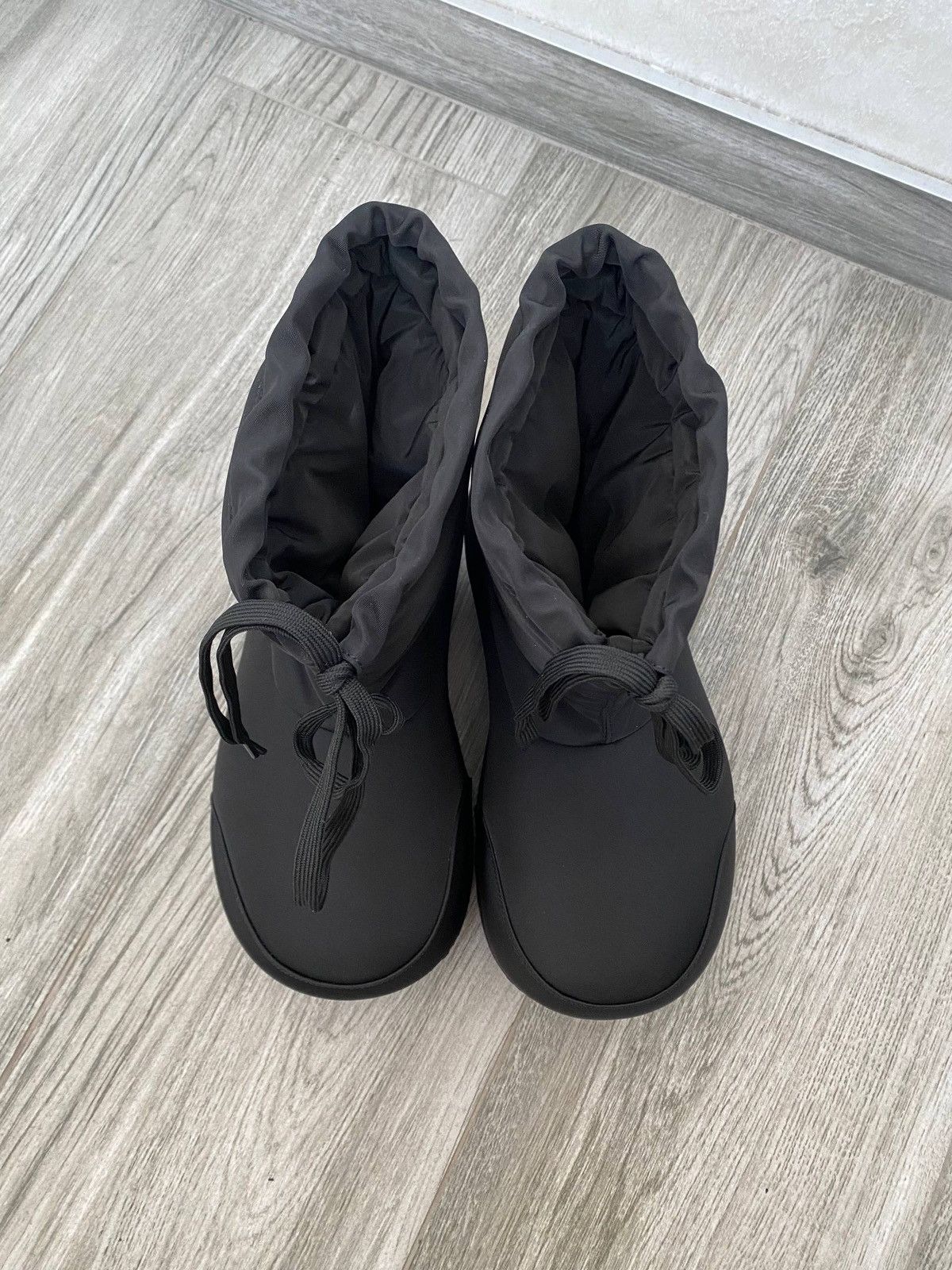 Balenciaga Balenciaga Alaska Boots size 42 Size US 9 / EU 42 - 8 Thumbnail