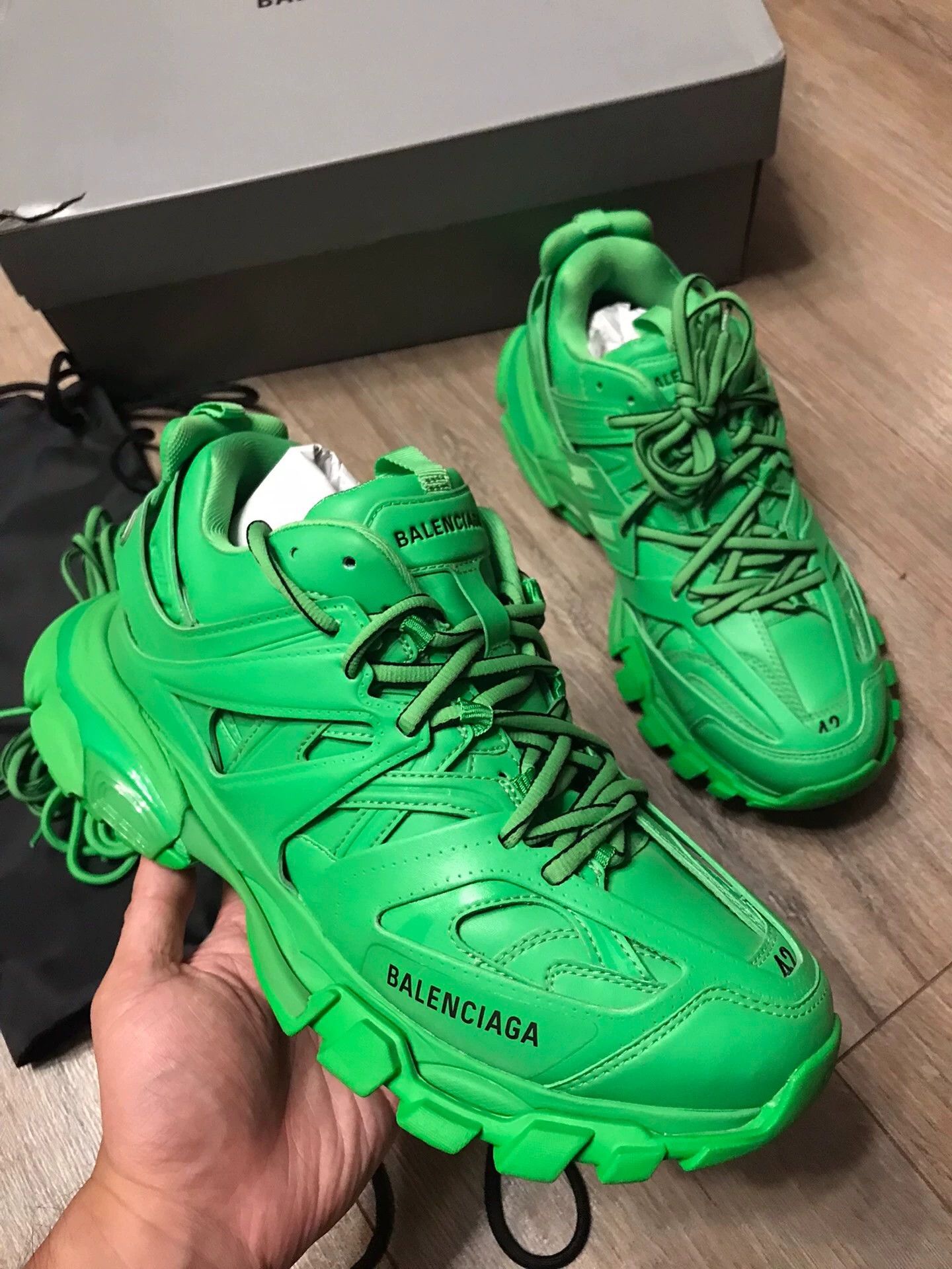 Balenciaga Balenciaga Track Very Green 41/42 Sneakers Size US 8 / EU 41 - 2 Thumbnail