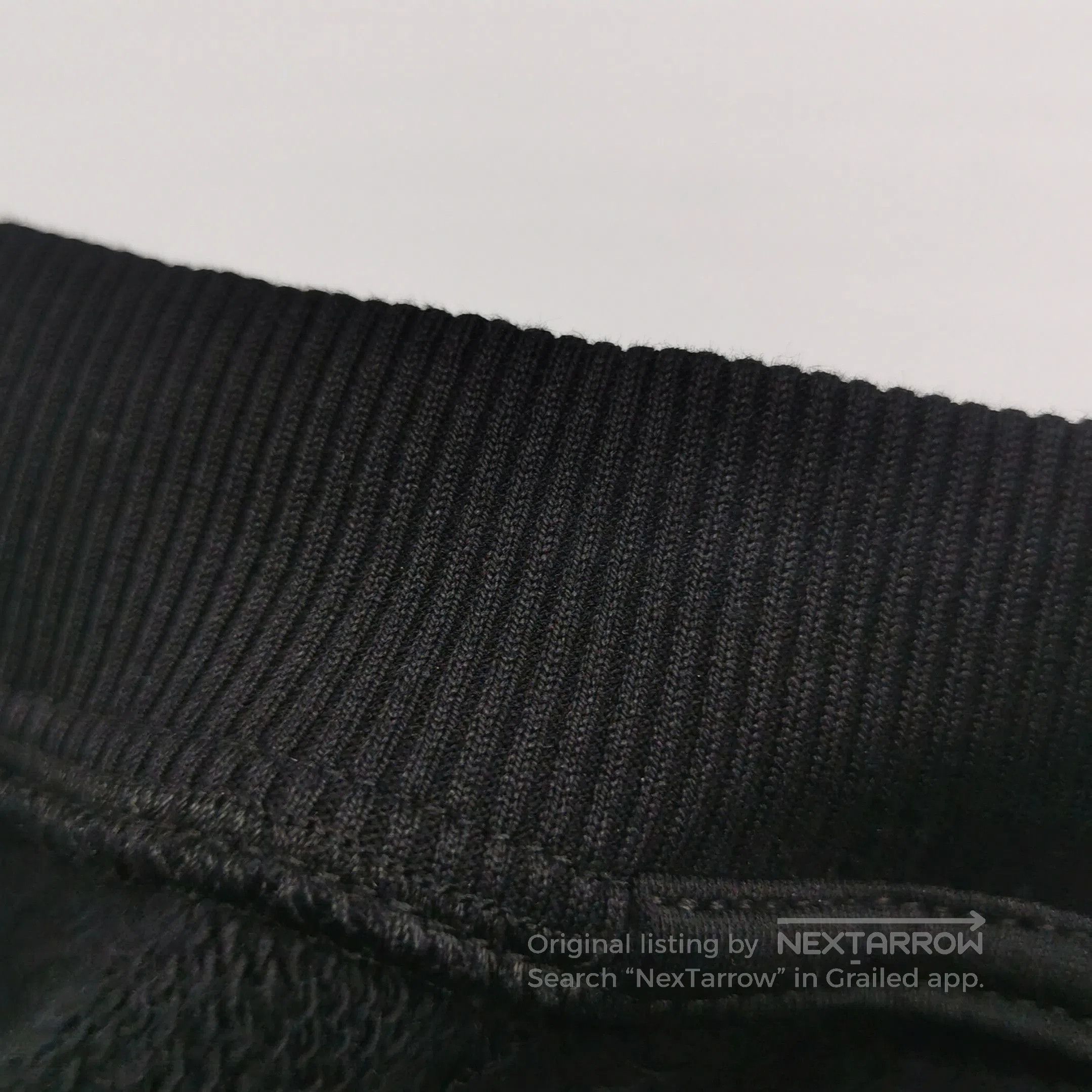 Prada Prada Black Logo Round Neck Crop Top . Size S / US 4 / IT 40 - 9 Thumbnail