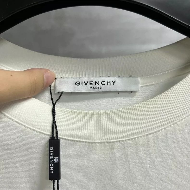 Givenchy Givenchy Latest style white round-neck short-sleeved shirt Size US L / EU 52-54 / 3 - 3 Thumbnail