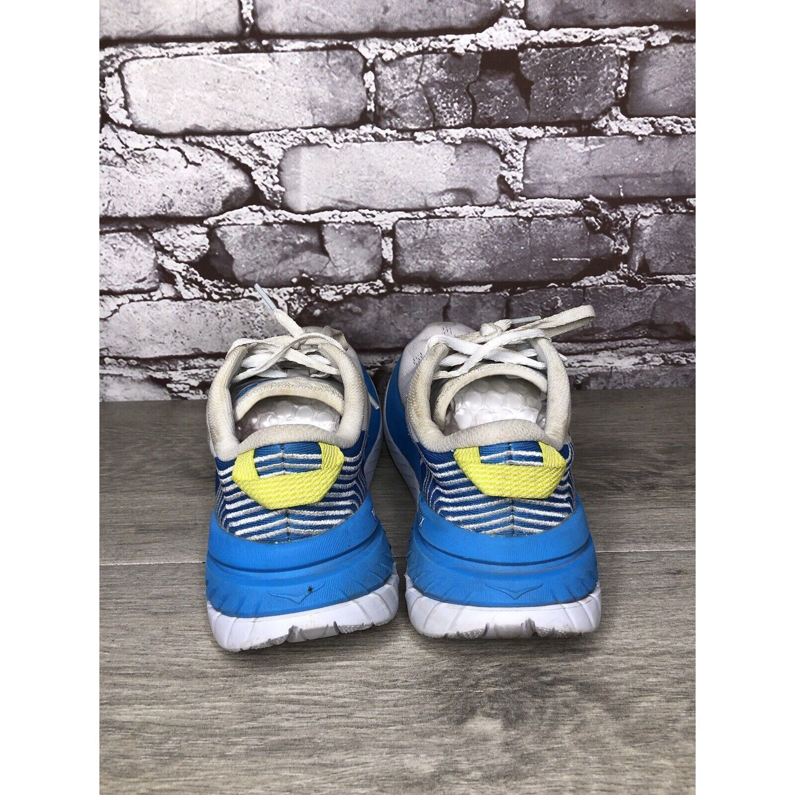 Hoka Hoka One One Carbon X Blue White Running Shoes Women 7B US/3 Size US 7 / IT 37 - 4 Thumbnail