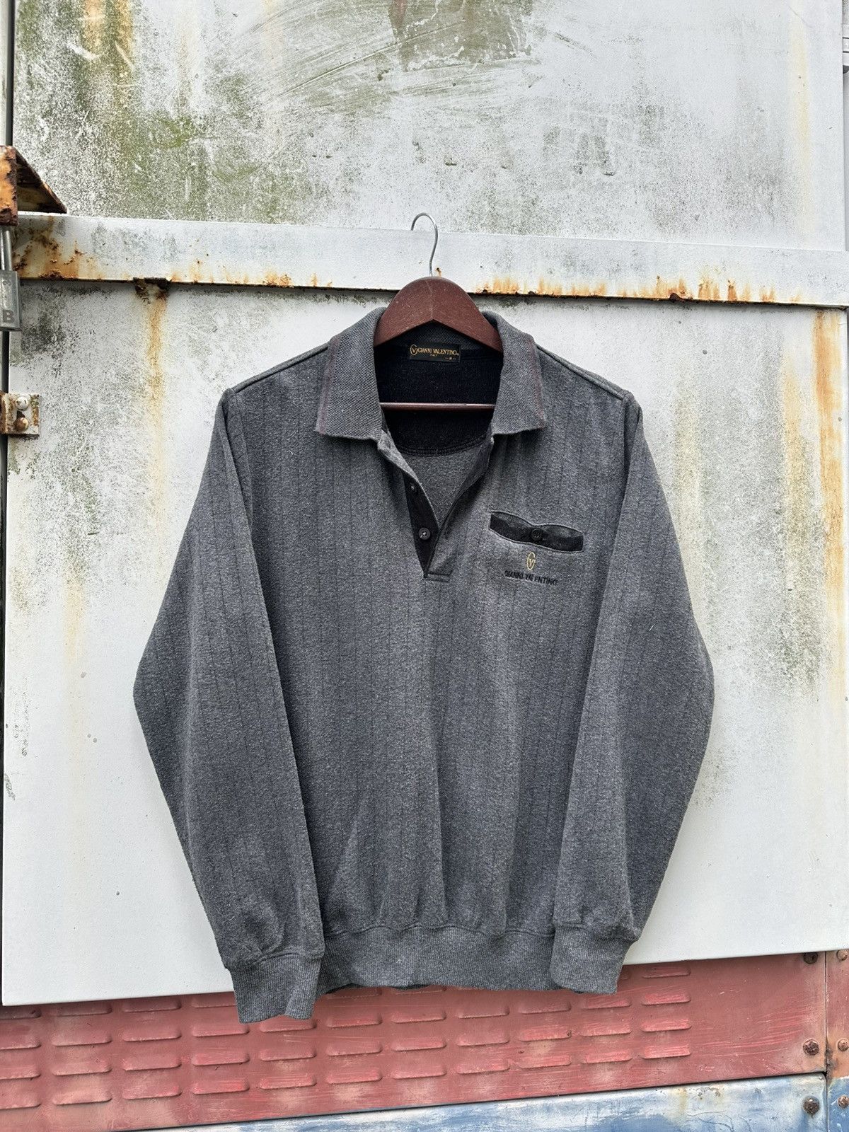 Gianni Valentino 👹Vintage Gianni Valentino Italy Striped Long Sleeves Polos Size US S / EU 44-46 / 1 - 3 Thumbnail
