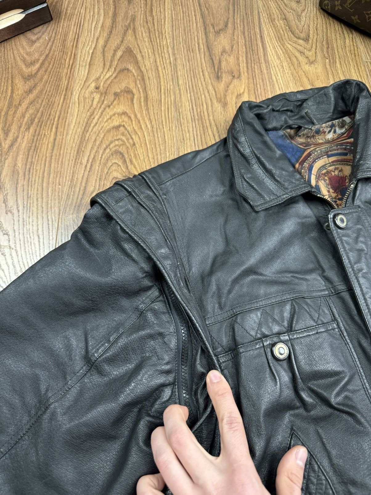 Vintage Vintage leather jacket 90s original retro casual item Size US L / EU 52-54 / 3 - 2 Thumbnail