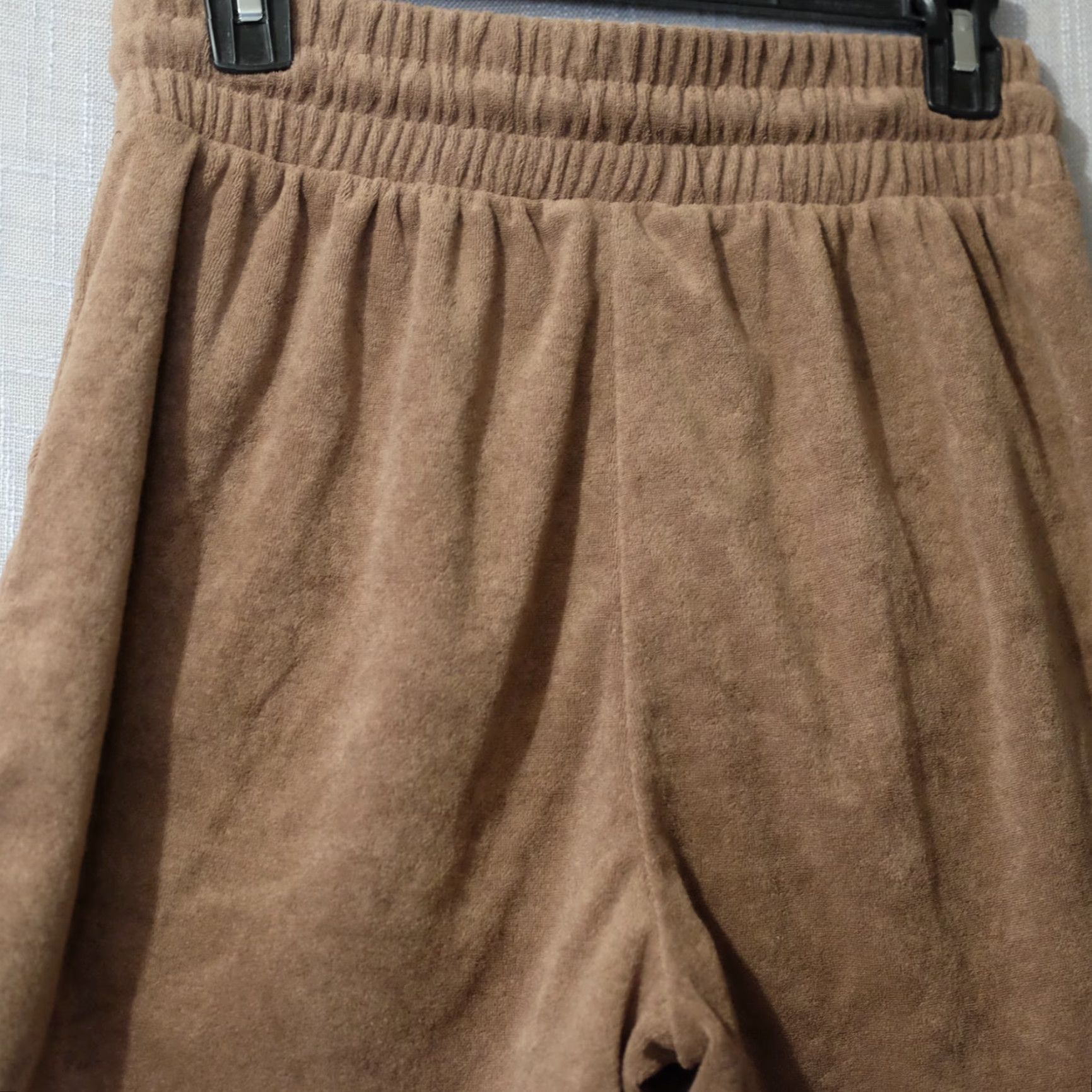 Vintage Zenana Brown Women's M Terry Cloth Shorts Casual Slim Fit Cotton/Polyester H86-15 4 Inseam Rem Size 32" / US 10 / IT 46 - 7 Thumbnail