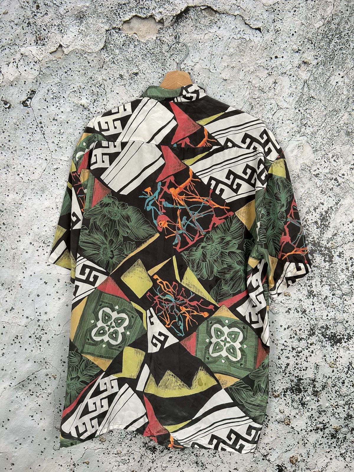 Vintage Vintage 90s Archive Silk Shirt Hawaiian Summer Avant Garde Size US L / EU 52-54 / 3 - 4 Thumbnail