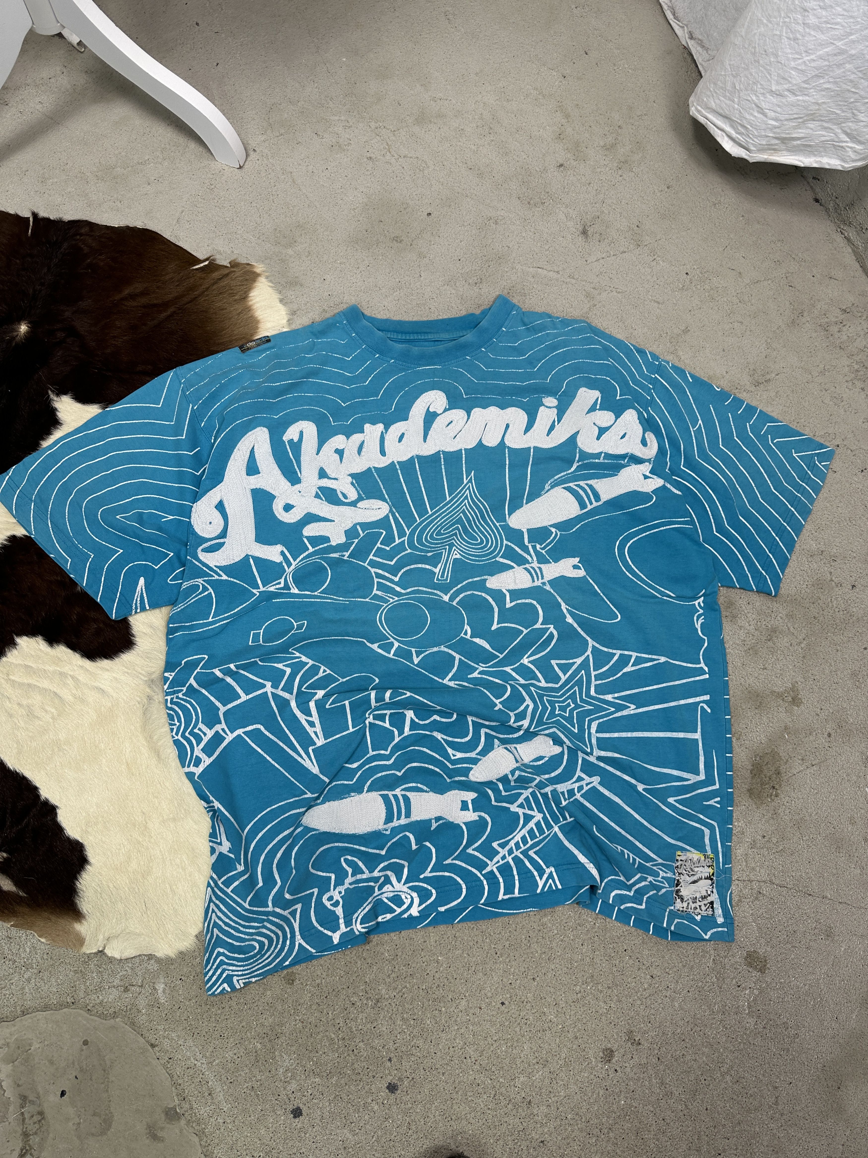 Akademiks Vintage Streetwear Akademiks Hip-Hop 00s Oversize T-shirt Size US XL / EU 56 / 4 - 1 Thumbnail