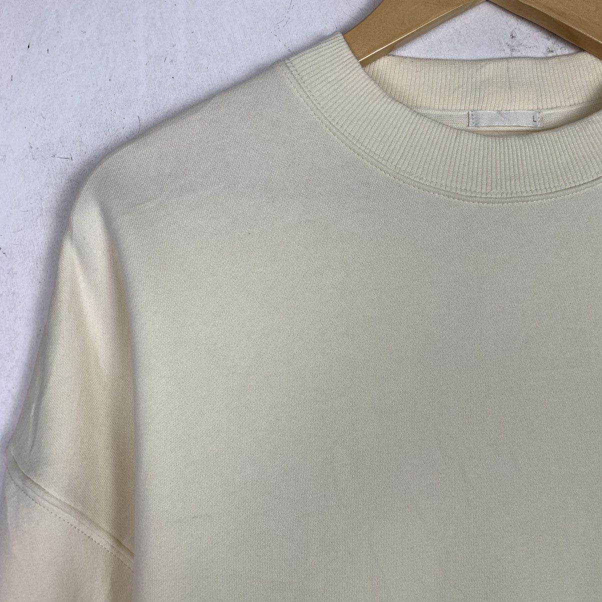 GU × Vintage Vintage White long sleeve Sweatshirt Size US L / EU 52-54 / 3 - 5 Thumbnail