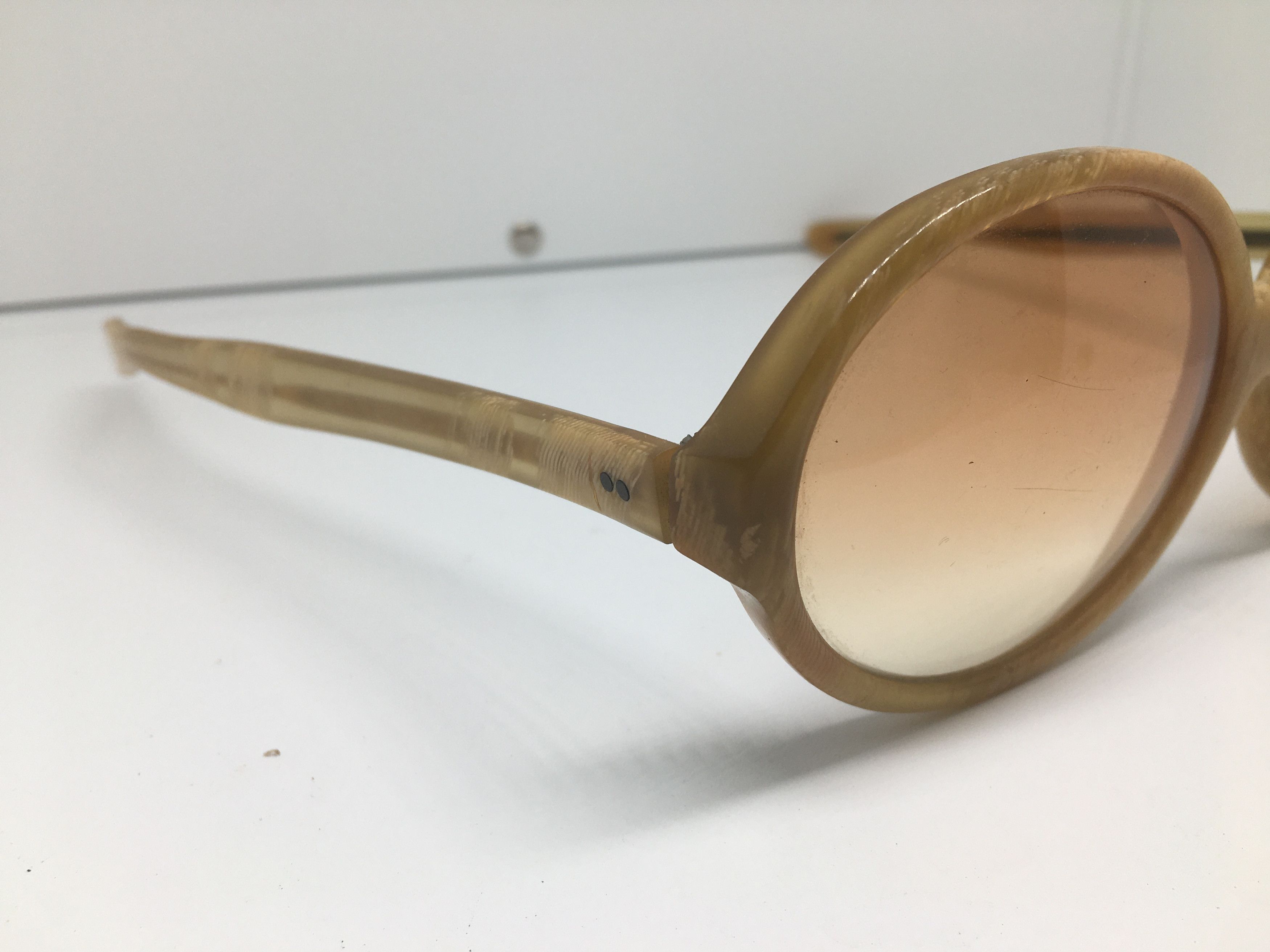Vintage Vintage ASUTAN NO15 Oversize Sunglasses Frame Size ONE SIZE - 2 Thumbnail