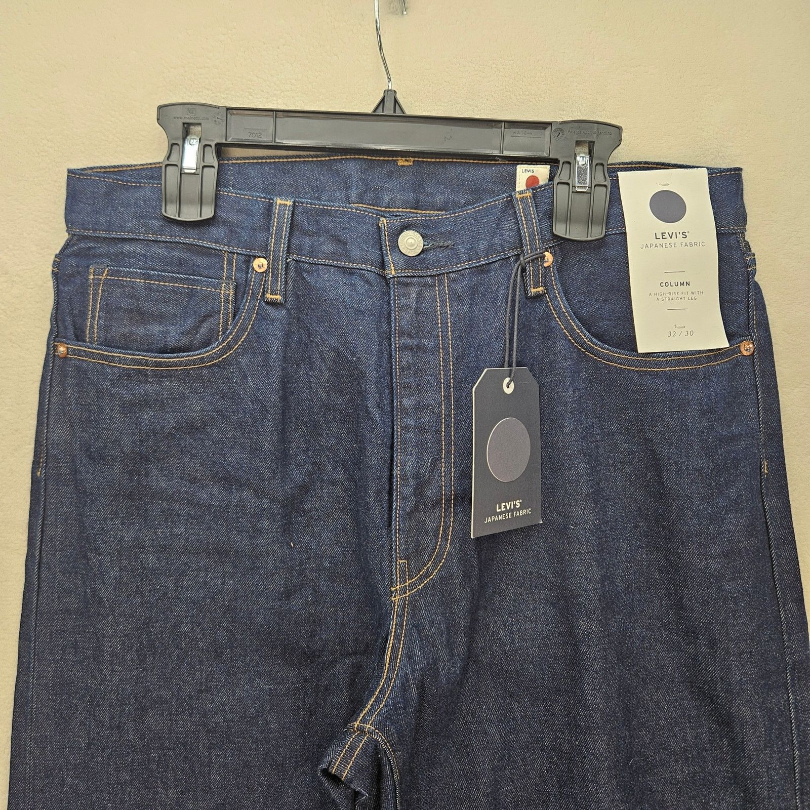 Levi's LEVI'S JAPANESE FABRIC WOMEN'S 32X30 BLUE TAB COLUMN JEANS Size 35" - 2 Thumbnail