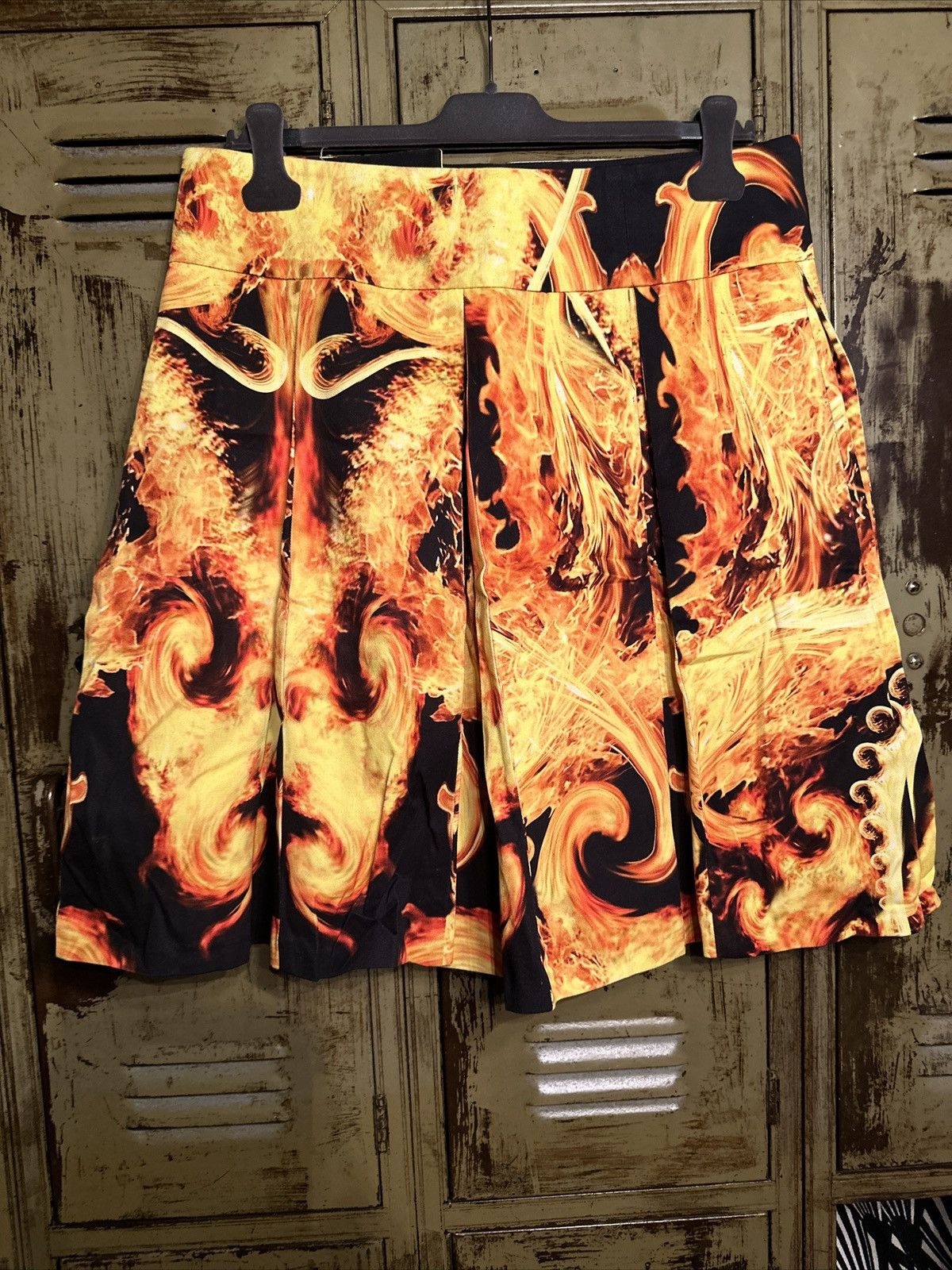 Givenchy Rare Givenchy Runway Kilt Size US 34 / EU 50 - 1 Thumbnail