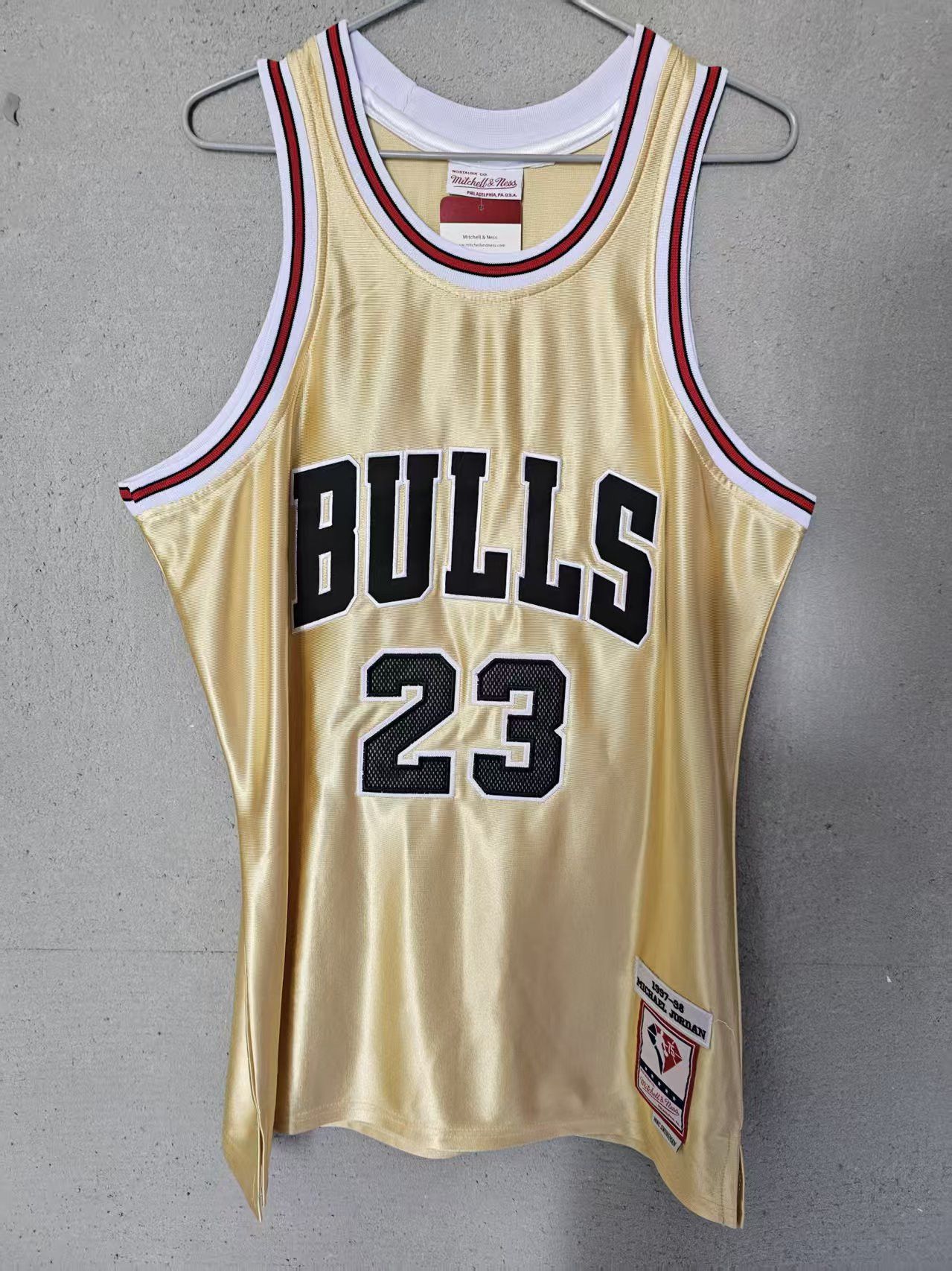 NBA Michael Jordan Jersey Chicago Bulls 23 Double Stitched XXL Size US XXL / EU 58 / 5 - 1 Thumbnail