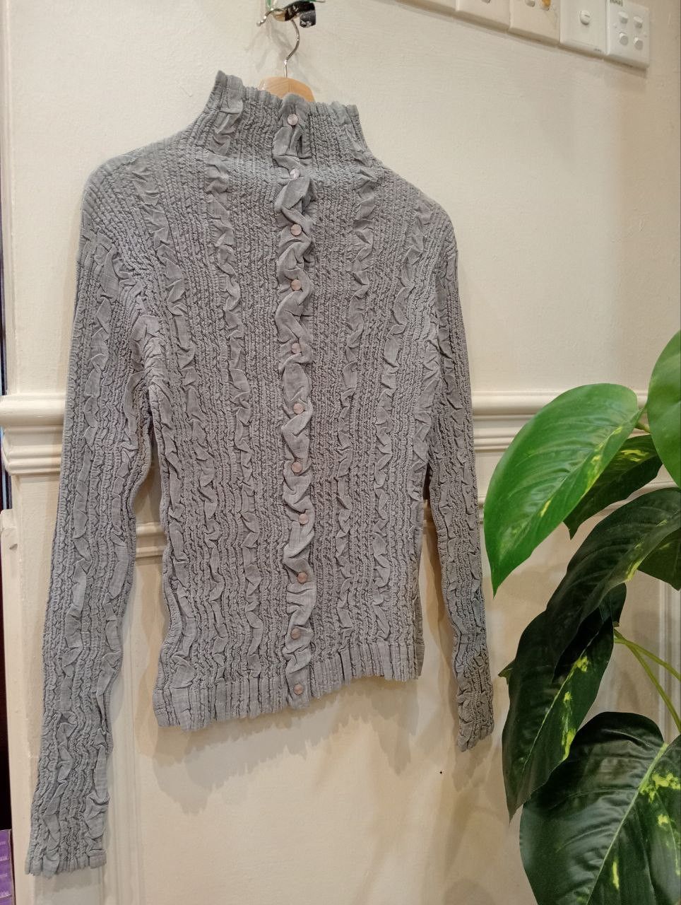 Japanese Brand TOUJOURS DE USE JAPAN PLEATED TURTLE NECK TOPS Size ONE SIZE - 1 Thumbnail