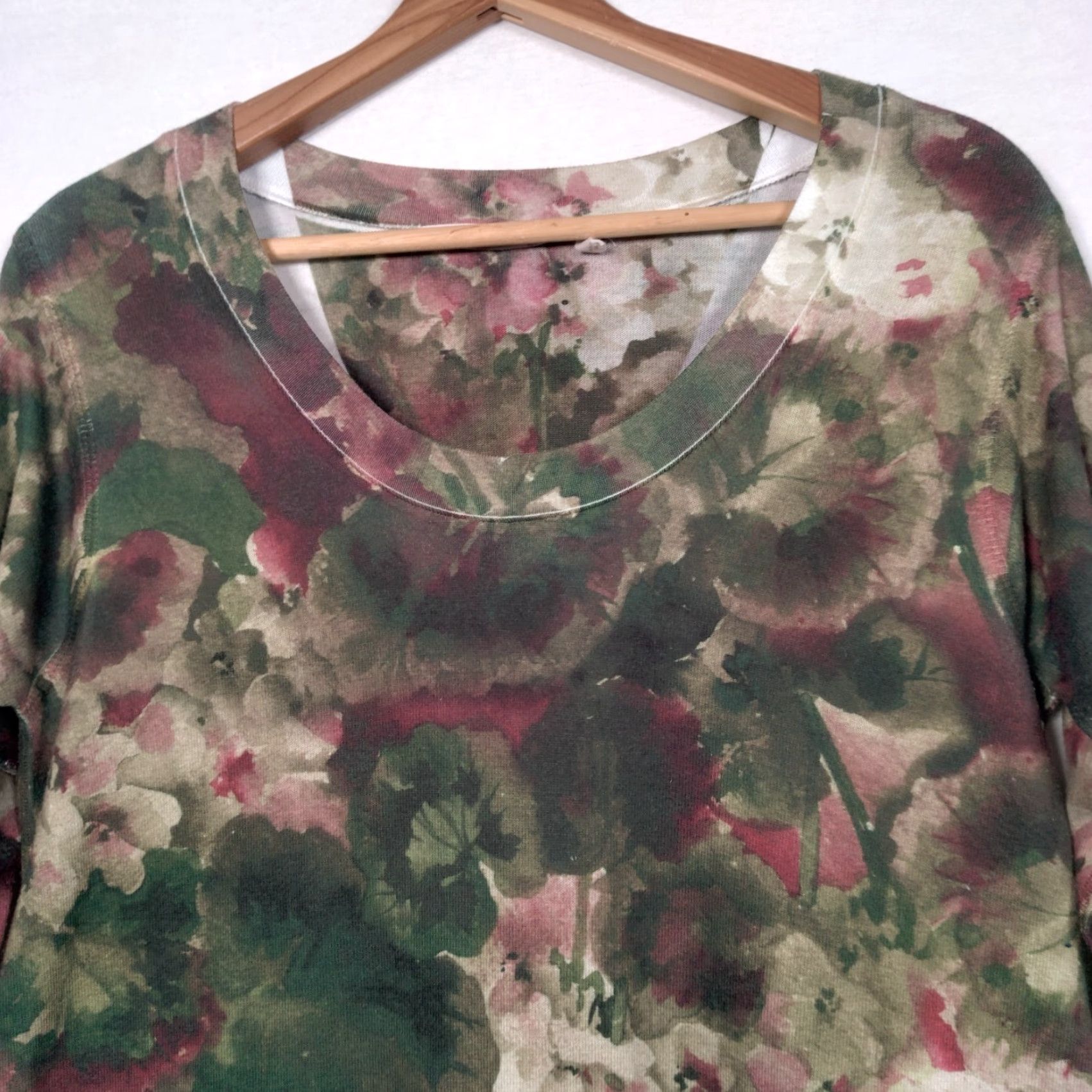 Soft Surroundings Soft Surroundings Tunic Shirt S Women Green Floral Knit Long Sleeve Pullover Round Neck Casual Watercolor Flower Size S / US 4 / IT 40 - 3 Thumbnail