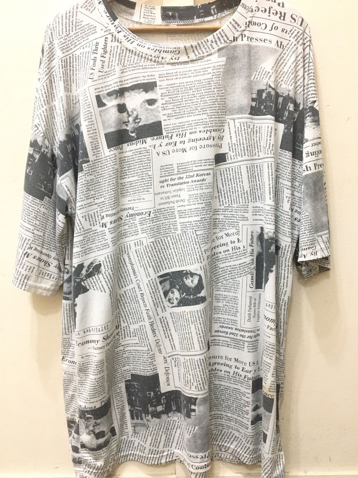 Other Vintage overprints newspaper shirt Size US XXL / EU 58 / 5 - 2 Thumbnail