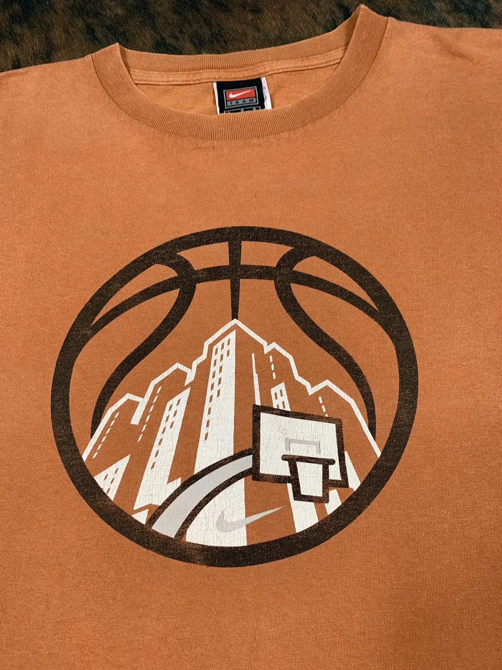 Nike × Vintage NIKE 90s VINTAGE ALLEY HOOPS BASKETBALL NBA TSHIRT TEE Size US L / EU 52-54 / 3 - 3 Thumbnail