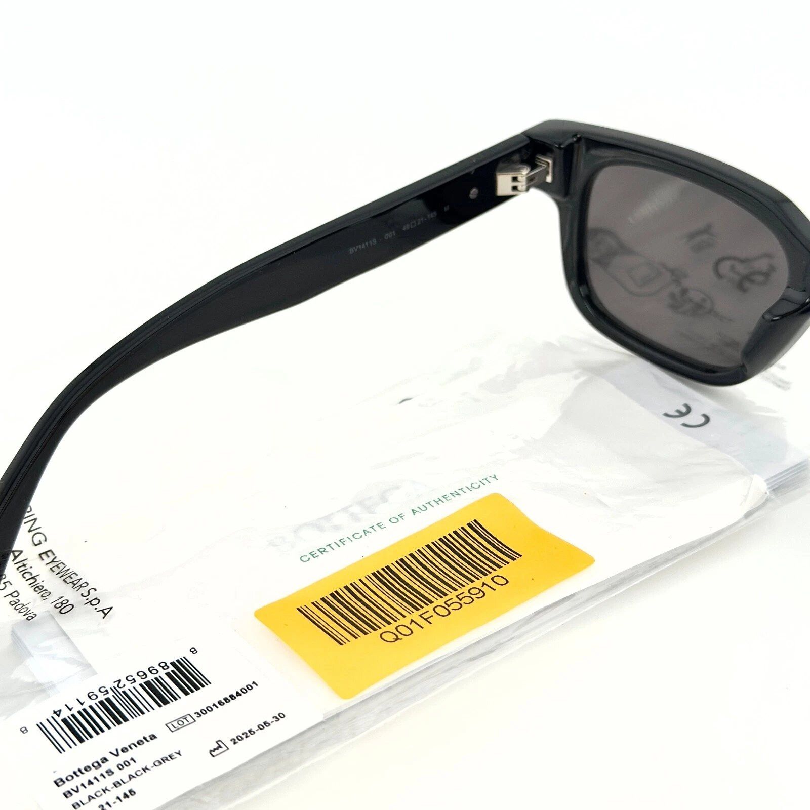 Bottega Veneta BOTTEGA VENETA 1411 BV1411S Black Classic Sunglass 001 Size ONE SIZE - 6 Thumbnail