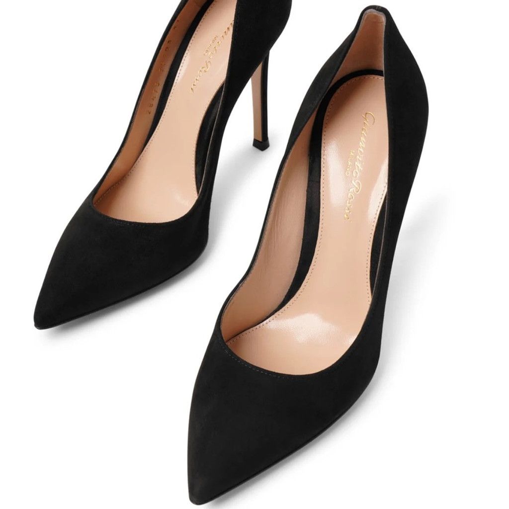 Gianvito Rossi Gianvito Rossi Suede Gianvito Pumps in Black, EU Size: 35 Size US 5 / IT 35 - 3 Thumbnail
