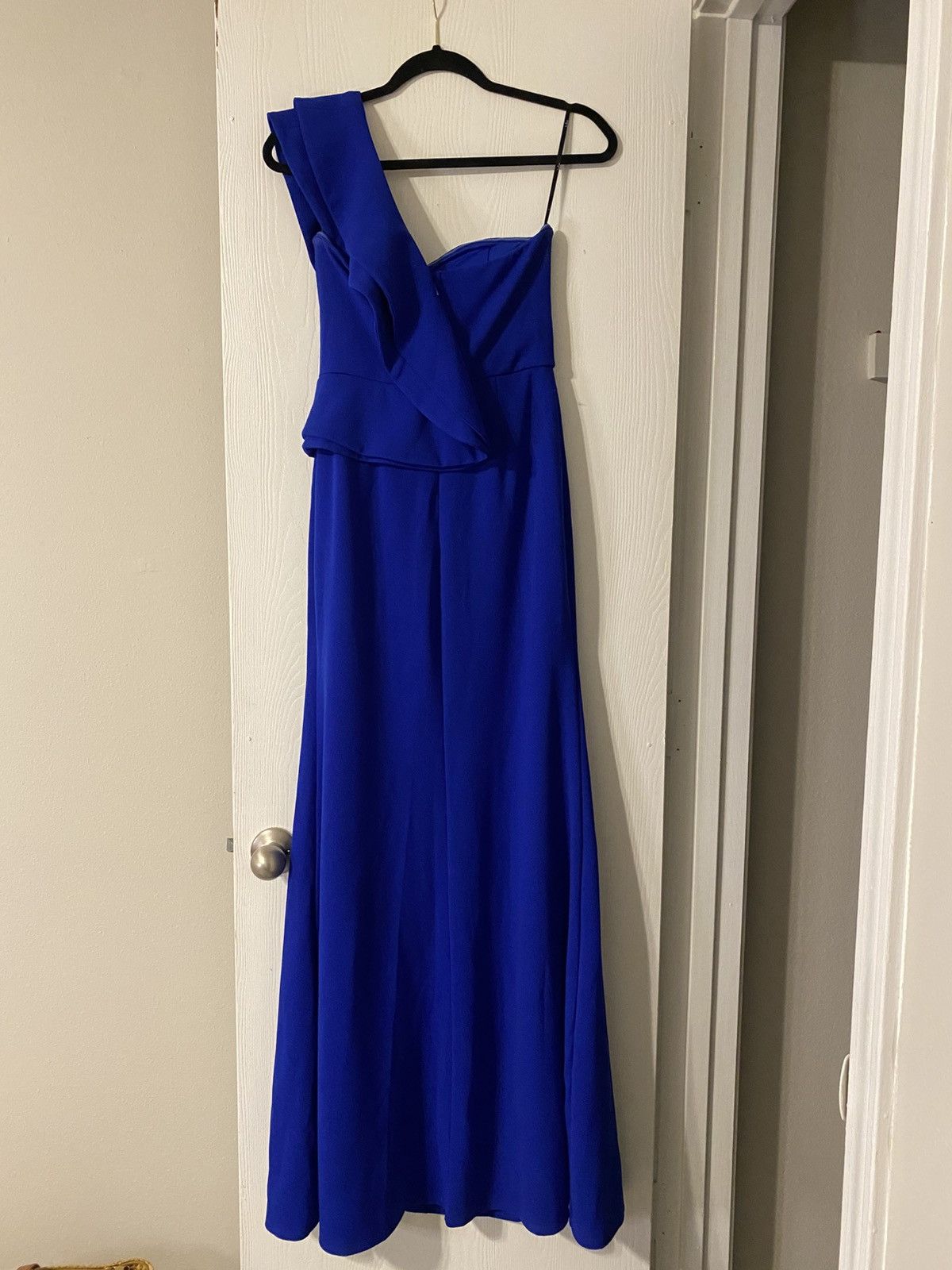 Lulus Stunning Sapphire One-Shoulder Gown –A Main Character Moment Size S / US 4 / IT 40 - 10 Thumbnail