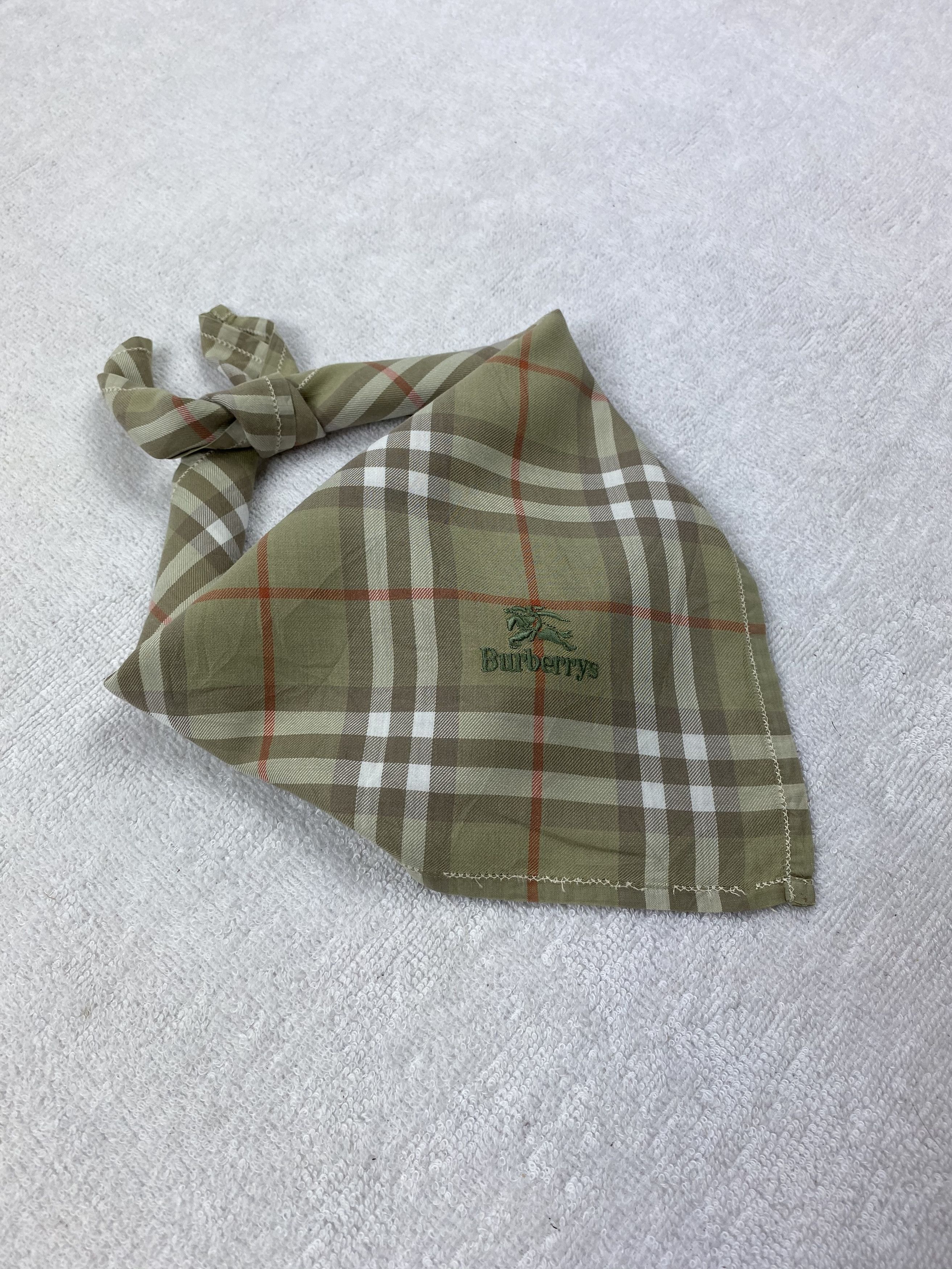 Burberry Burberry Handkerchief / Bandana / Neckerchief Size ONE SIZE - 2 Thumbnail