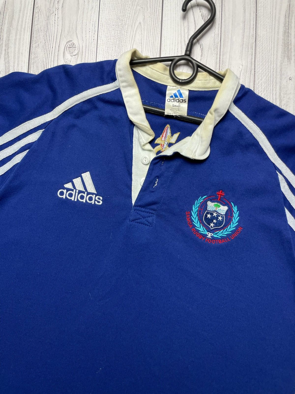 Vintage Vintage adidas Samoa rugby jersey size S/M blue rare Size US M / EU 48-50 / 2 - 2 Thumbnail