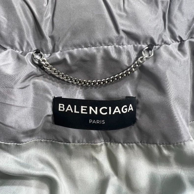 Balenciaga balenciaga gray puffer jacket c-shape design-2507 Size US L / EU 52-54 / 3 - 2 Thumbnail