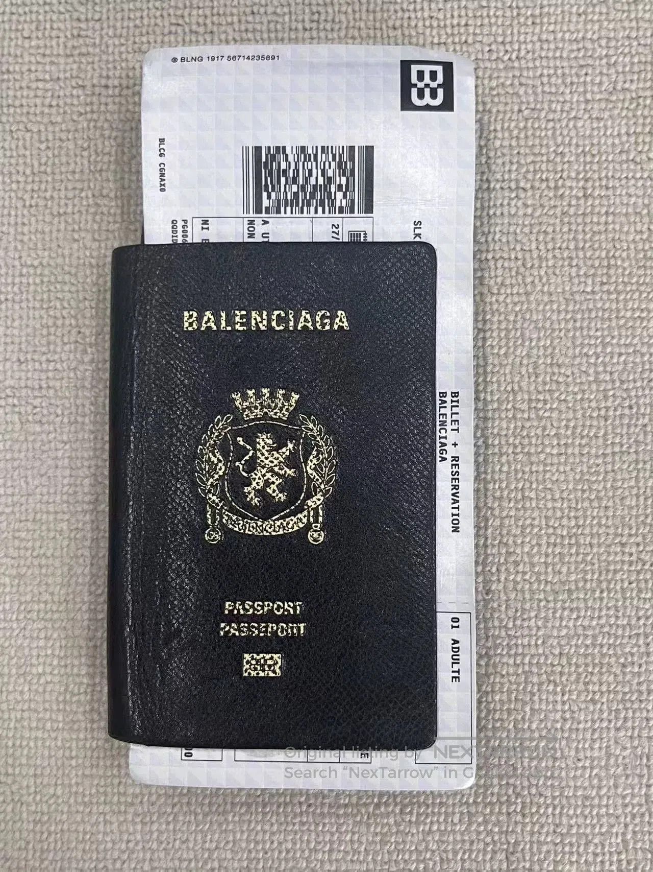 Balenciaga balenciaga passport wallet with embossed logo. Size ONE SIZE - 1 Thumbnail